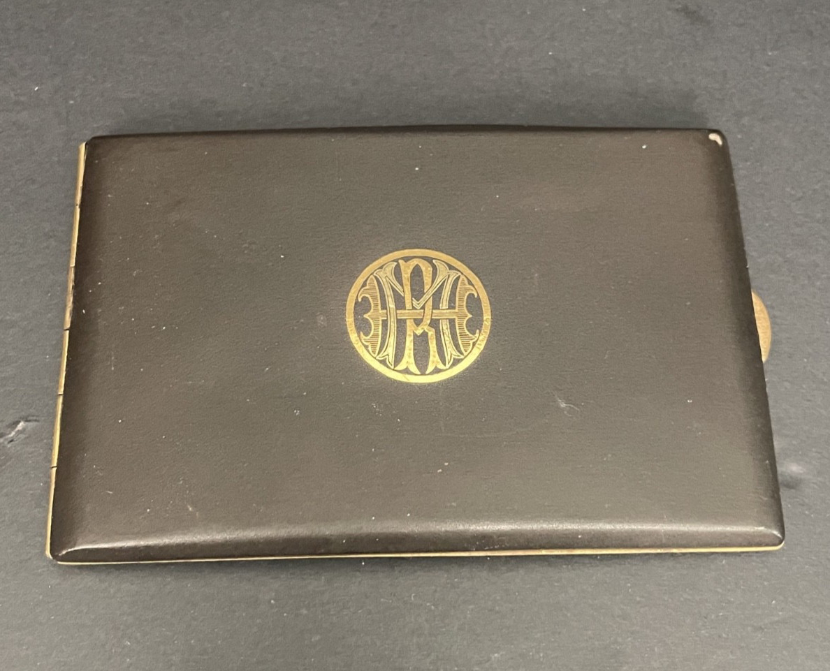 Vintage Japanese K24 Gold Damascene Cigarette Case Figural Design Signed Vintage Japanese K24 Gold Damascene Cigarette Case Figural Design Signed