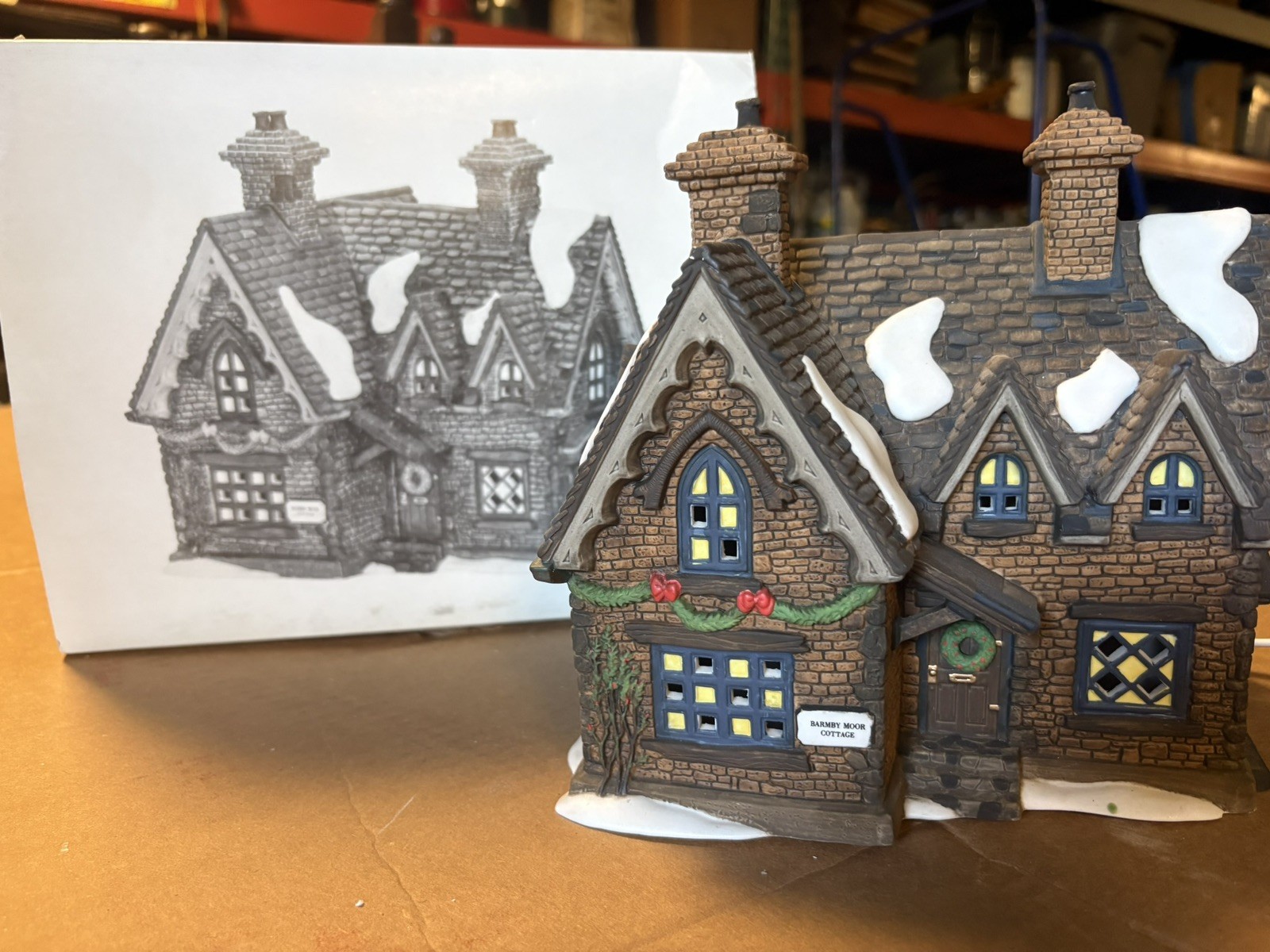 Department 56 - Barmby Moor Cottage - Heritage Dickens Village #58324 Department 56 - Barmby Moor Cottage - Heritage Dickens Village #58324