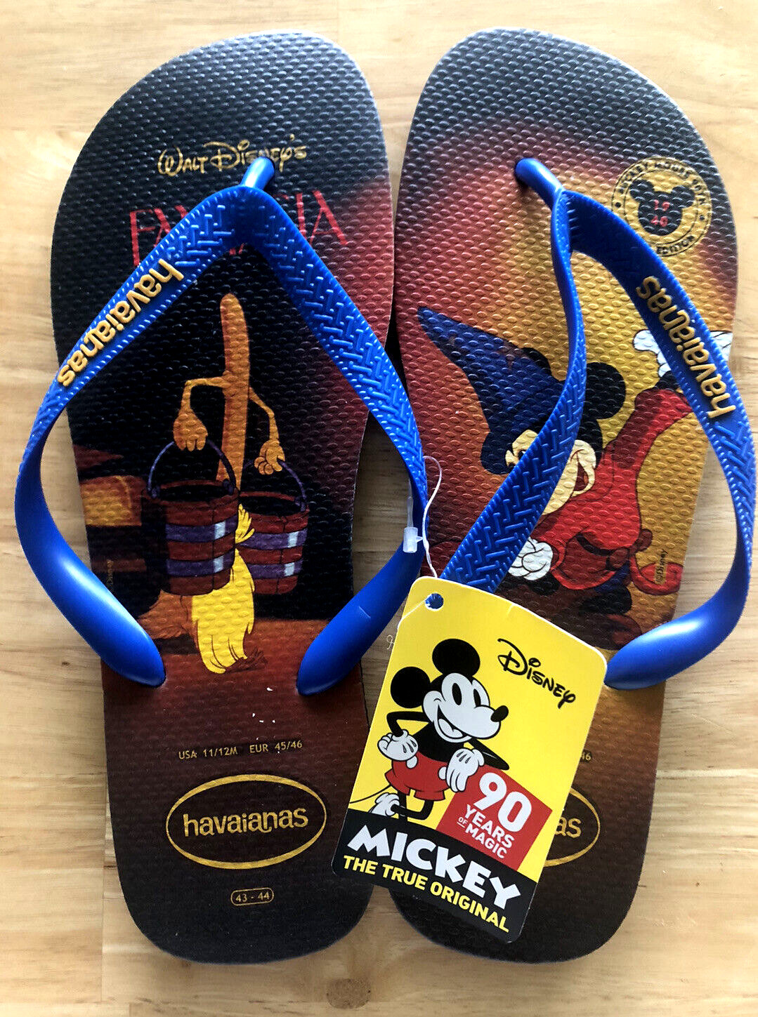 RARE VINTAGE DISNEY FANTASIA SORCERER 90TH MICKEY HAVAIANAS 11/12M FLIP FLOPS RARE VINTAGE DISNEY FANTASIA SORCERER 90TH MICKEY HAVAIANAS 11/12M FLIP FLOPS