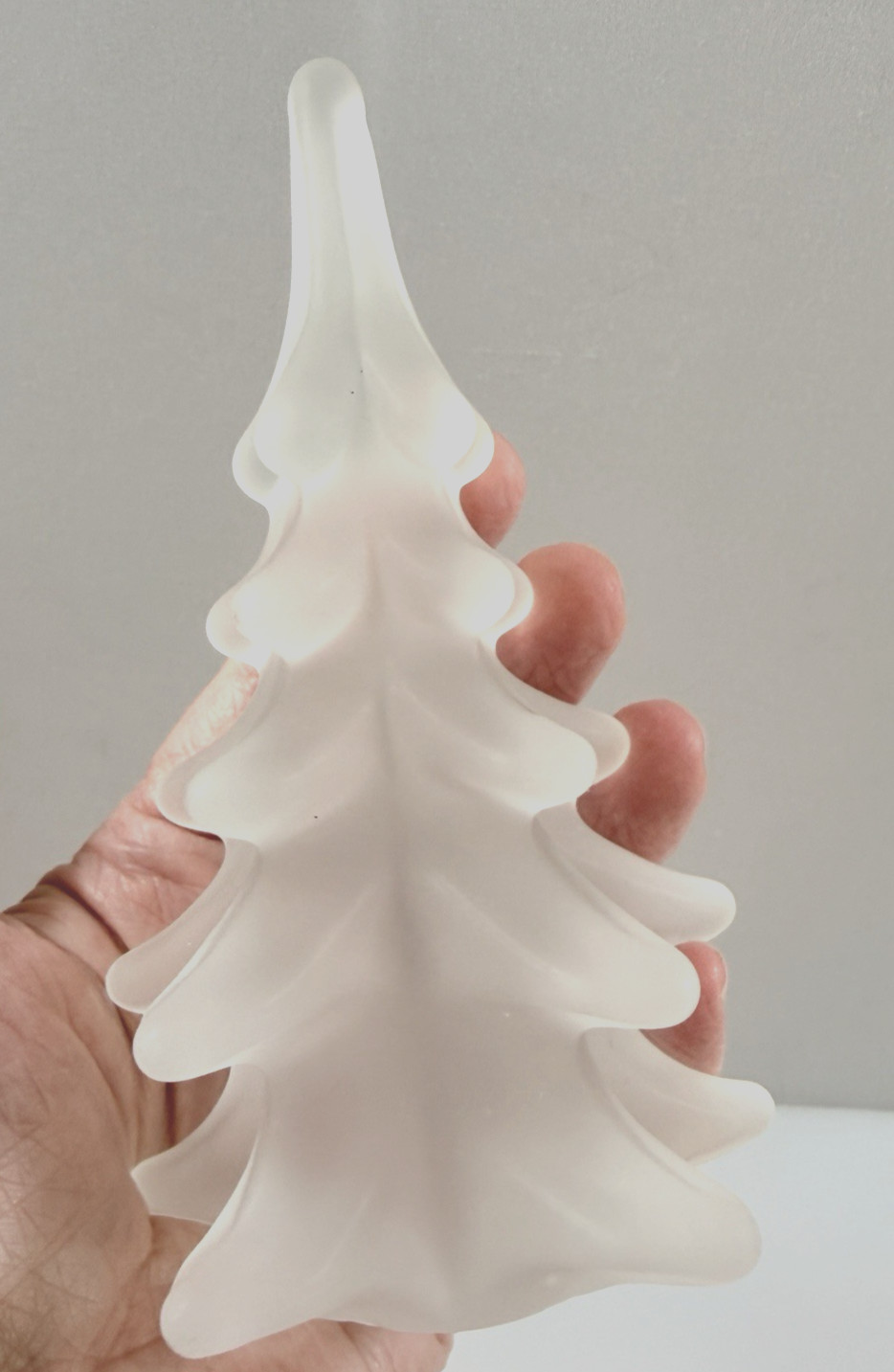 Vintage Frosted Satin Christmas Tree Art Glass 5.5” Figurine Sculpture Tabletop Vintage Frosted Satin Christmas Tree Art Glass 5.5” Figurine Sculpture Tabletop