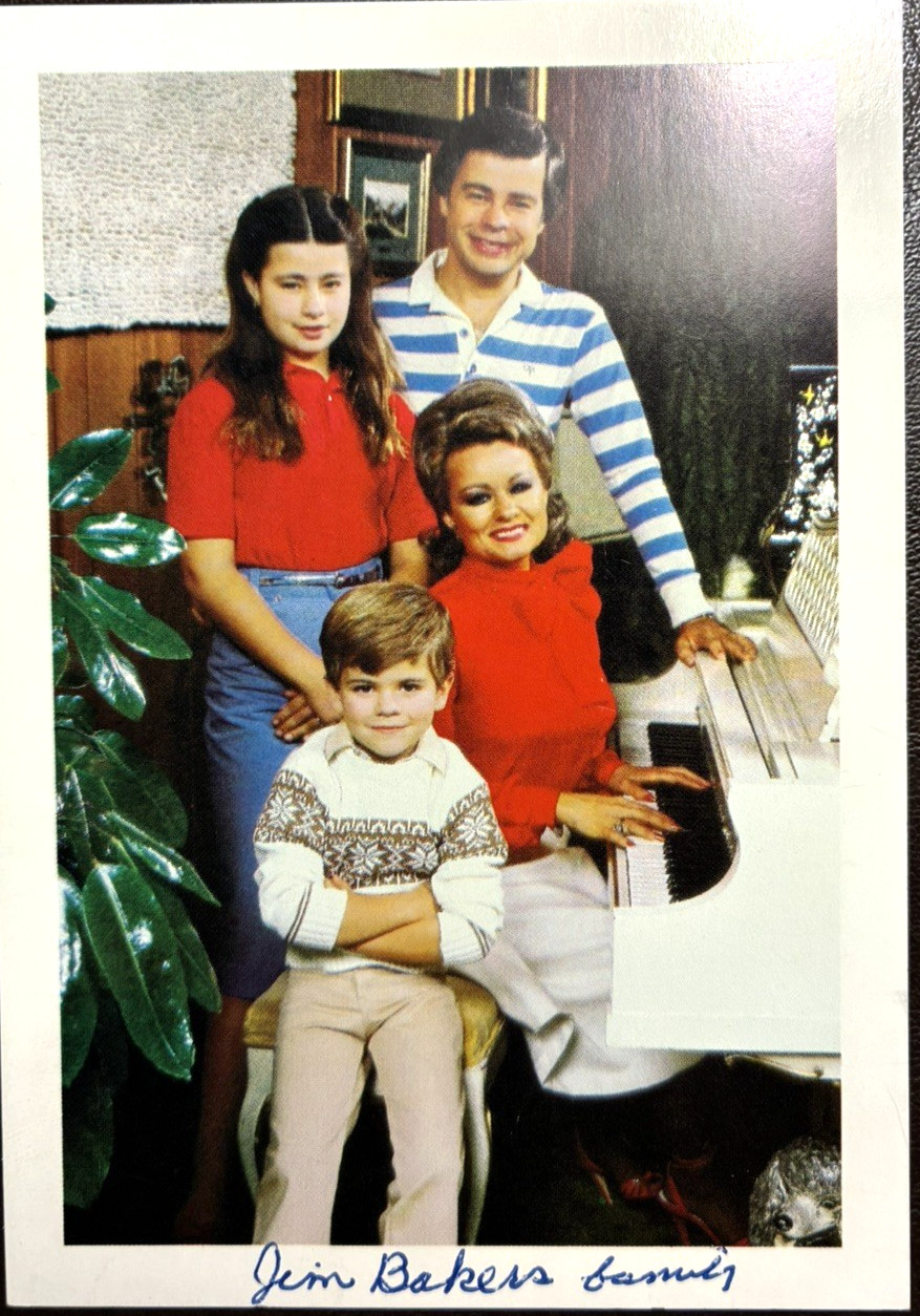 Tammy & Jim Bakker Family Signed Card Tammy & Jim Bakker Family Signed Card