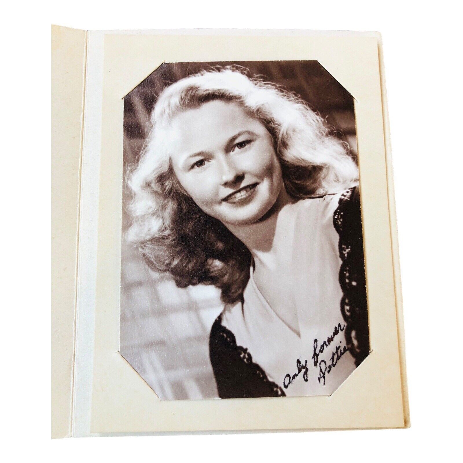 VTG Head Shot Of Hollywood Starlet Actress By Amos Carr Signed Lovingly, Dottie VTG Head Shot Of Hollywood Starlet Actress By Amos Carr Signed Lovingly, Dottie