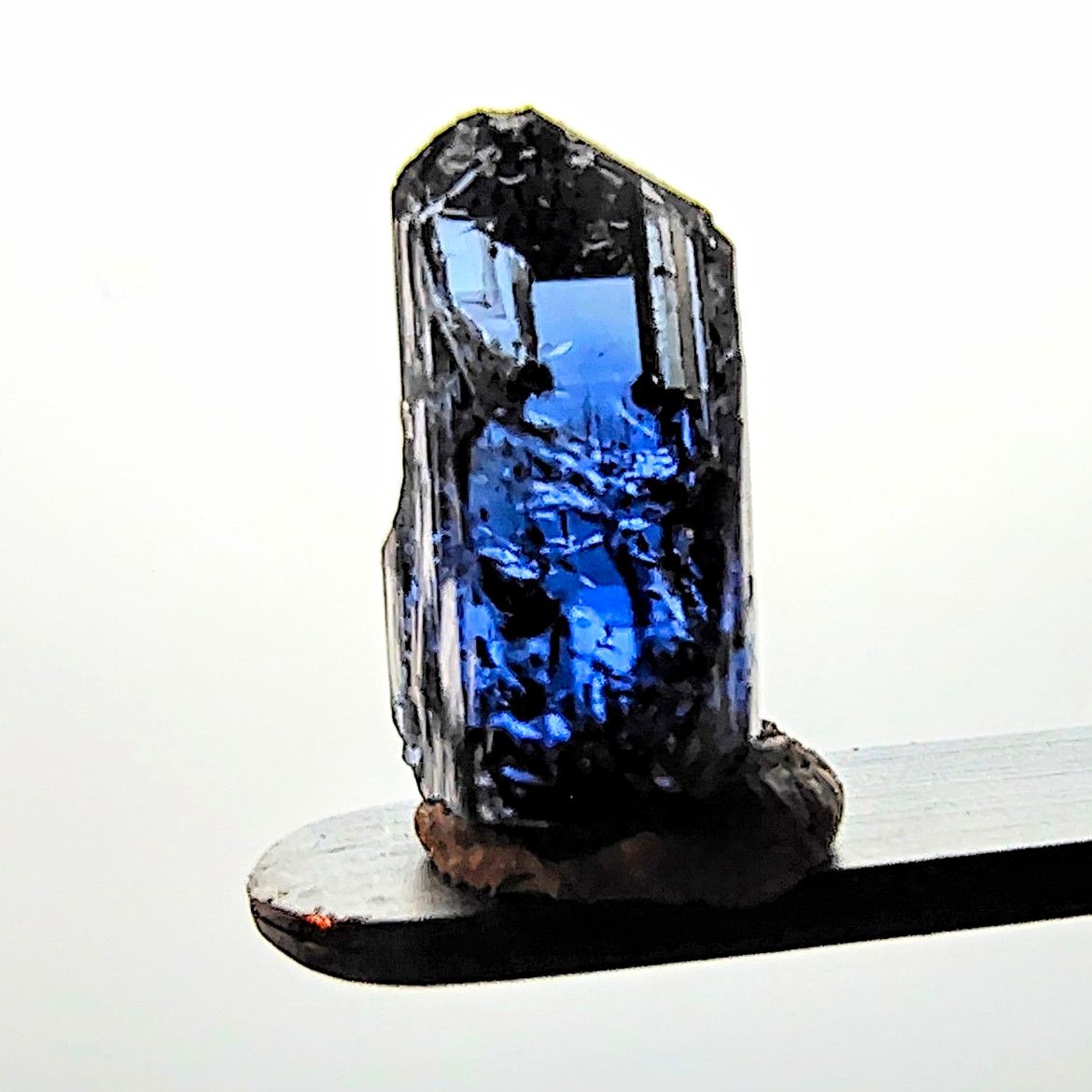 Unheated Gem Bi-color Tanzanite Crystal Merelani Hills Tanzania Zoisite Unheated Gem Bi-color Tanzanite Crystal Merelani Hills Tanzania Zoisite