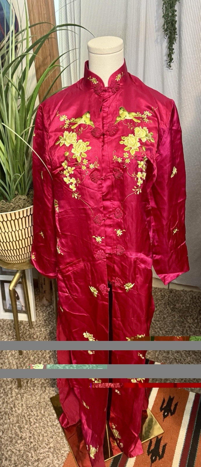 1950’s Vintage 100% Silk Long Kimono 1950’s Vintage 100% Silk Long Kimono
