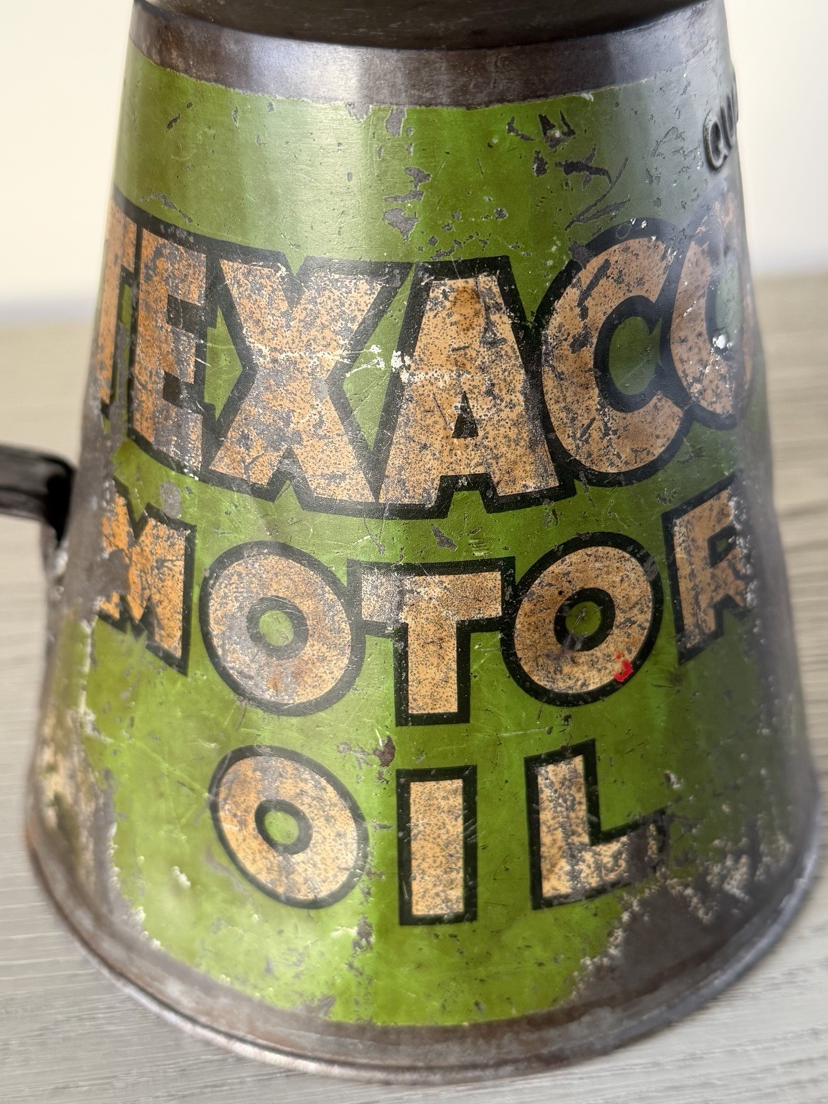 Vintage Texaco Motor Oil Quart Oil Pourer Jug Tin Can Advertising 
