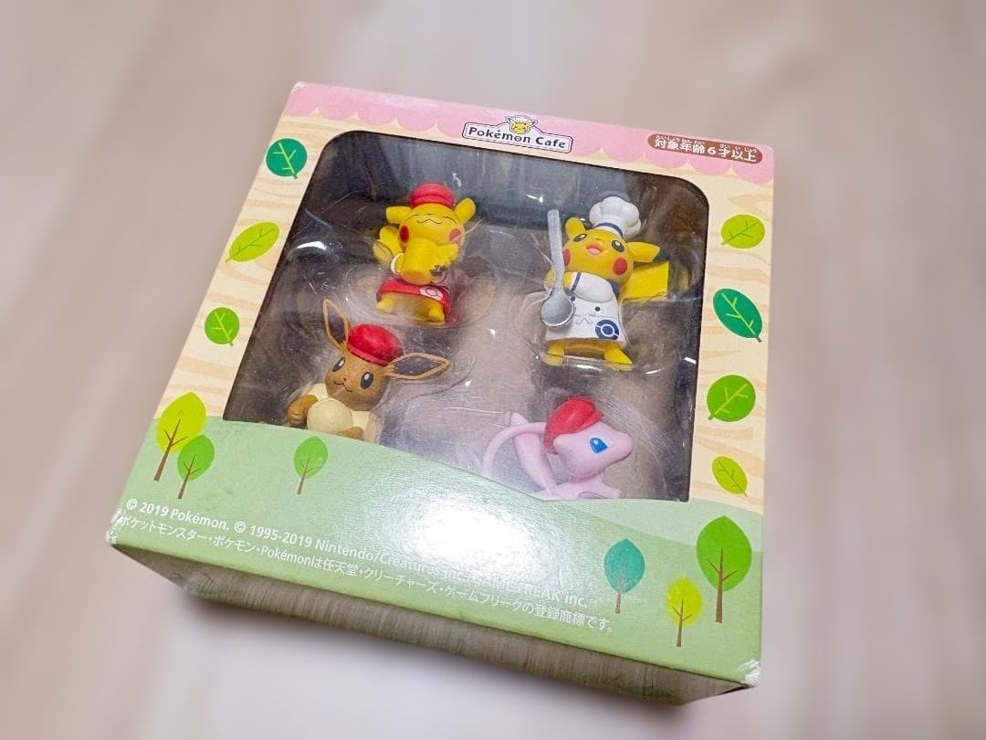 Pokemon Cafe Exclusive Pikachu Eevee Mew Figure Set 4pcs Pokemon Cafe Exclusive Pikachu Eevee Mew Figure Set 4pcs