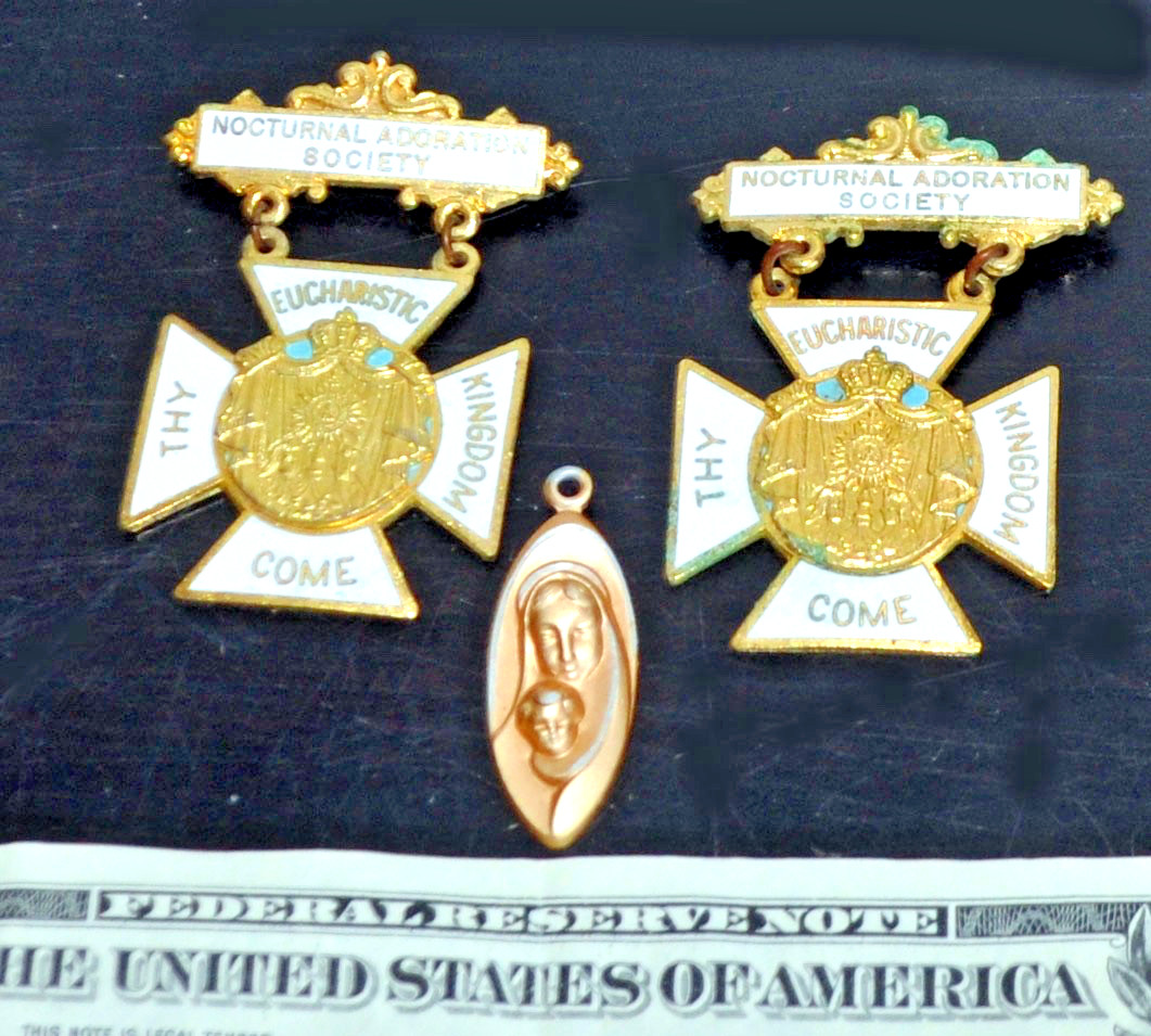 NOCTURNAL ADORATION SOCIETY 1950\'s Golden Medals. Thy Eucharistic Kingdom Come