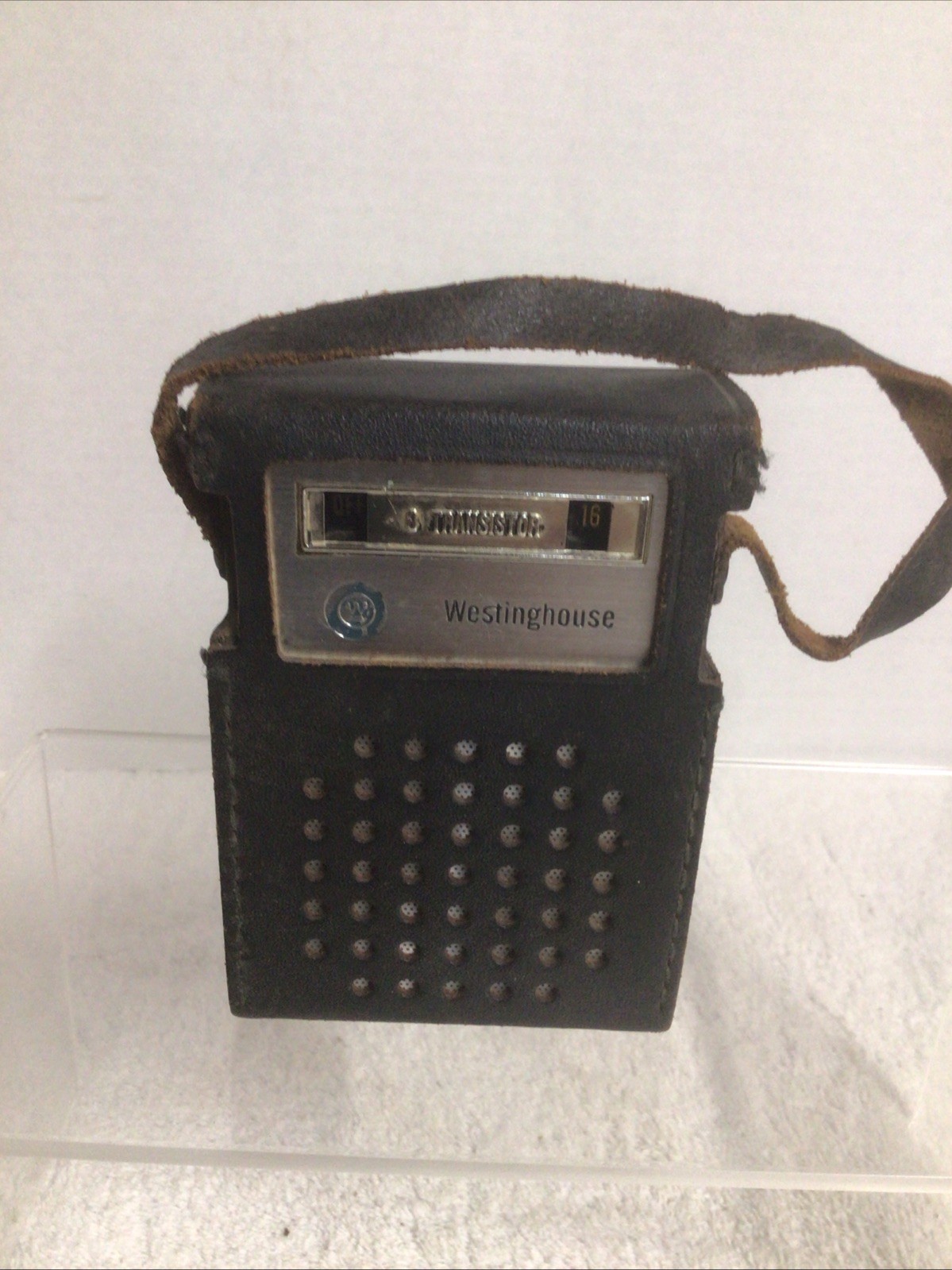 Westinghouse Portable AM 8 Transistor Radio H-914P8GP Black~ W/Case WORKING Westinghouse Portable AM 8 Transistor Radio H-914P8GP Black~ W/Case WORKING