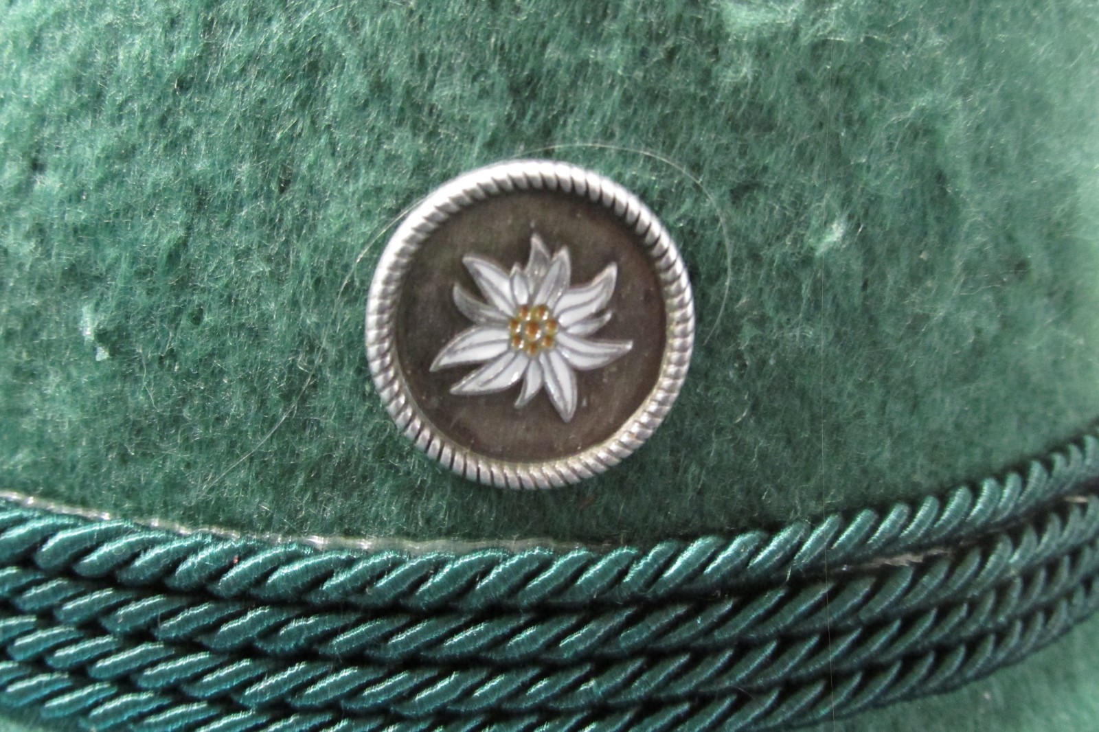 Edelweiss Mountain Troop German Military Hat Pin, Badge, Broach (Medium) Edelweiss Mountain Troop German Military Hat Pin, Badge, Broach (Medium)