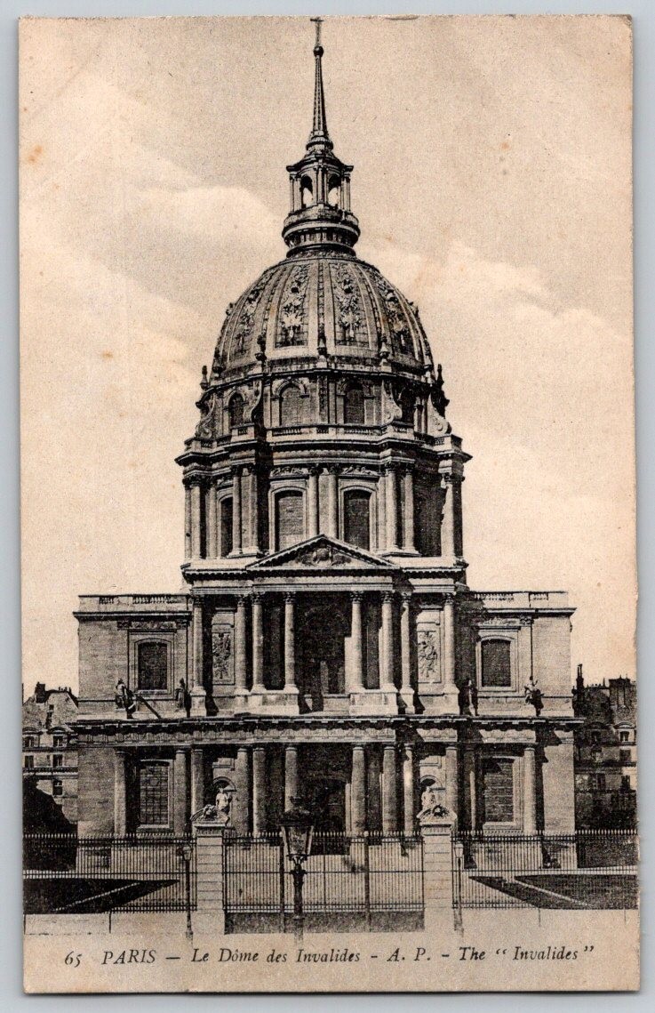 Vintage Paris France Le Dome des Invalides Postcard Vintage Paris France Le Dome des Invalides Postcard