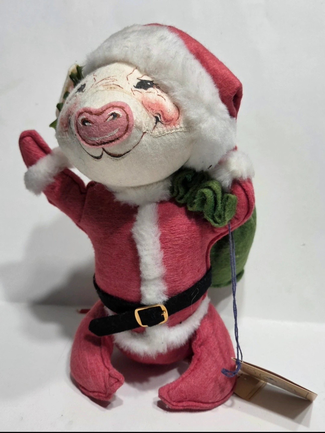 Vintage Annalee Mobilitee Christmas Santa Pig Doll (10-Inch, 1990/1991) Vintage Annalee Mobilitee Christmas Santa Pig Doll (10-Inch, 1990/1991)