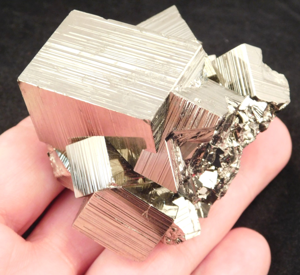 SUPER Nice and 100% Natural AAA Stepped PYRITE CUBE Cluster Peru 328gr SUPER Nice and 100% Natural AAA Stepped PYRITE CUBE Cluster Peru 328gr