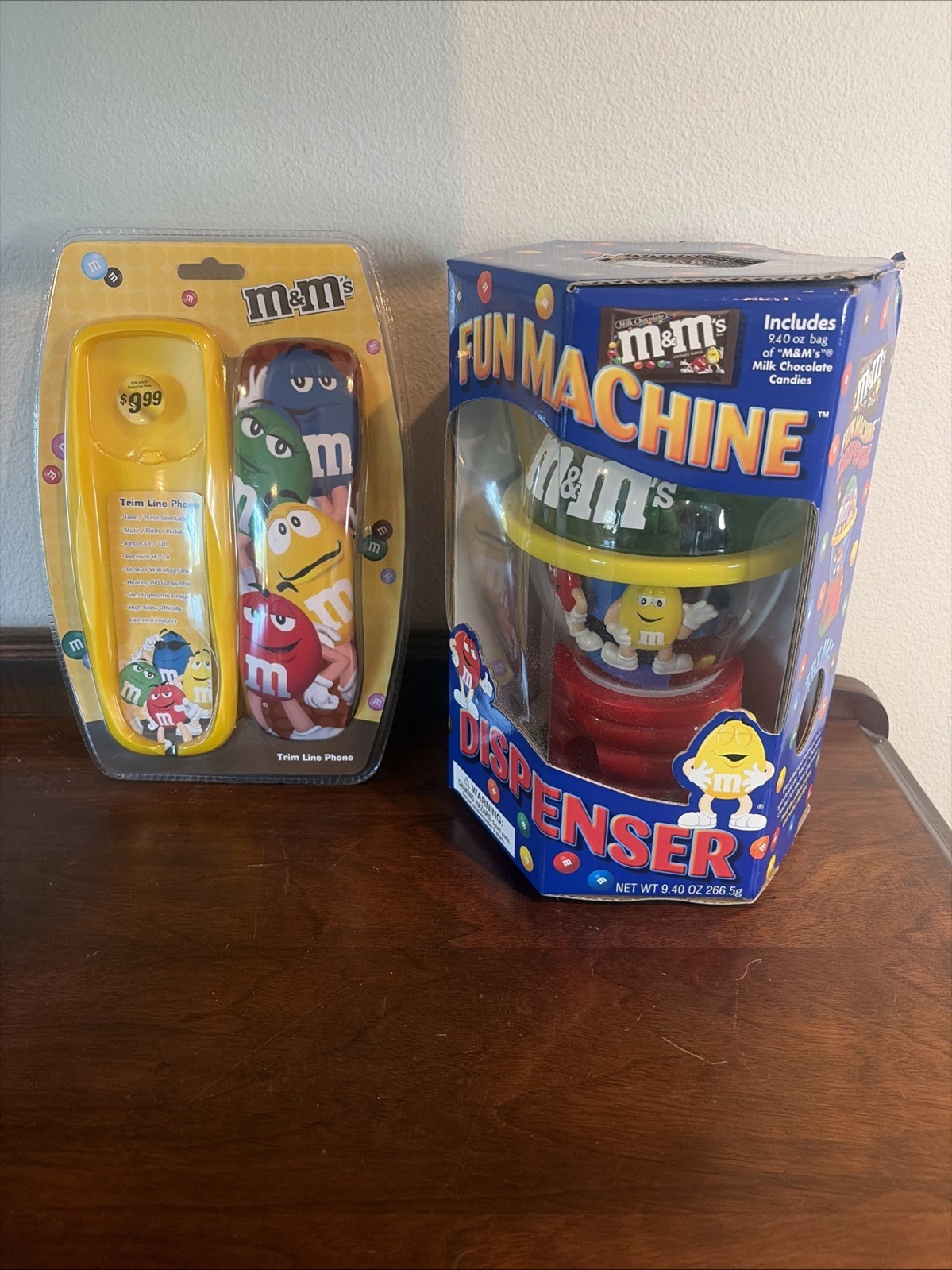 VTG M&M Trim Line Phone & M&M’s Fun Machine Dispenser Lot Of 2 VTG M&M Trim Line Phone & M&M’s Fun Machine Dispenser Lot Of 2