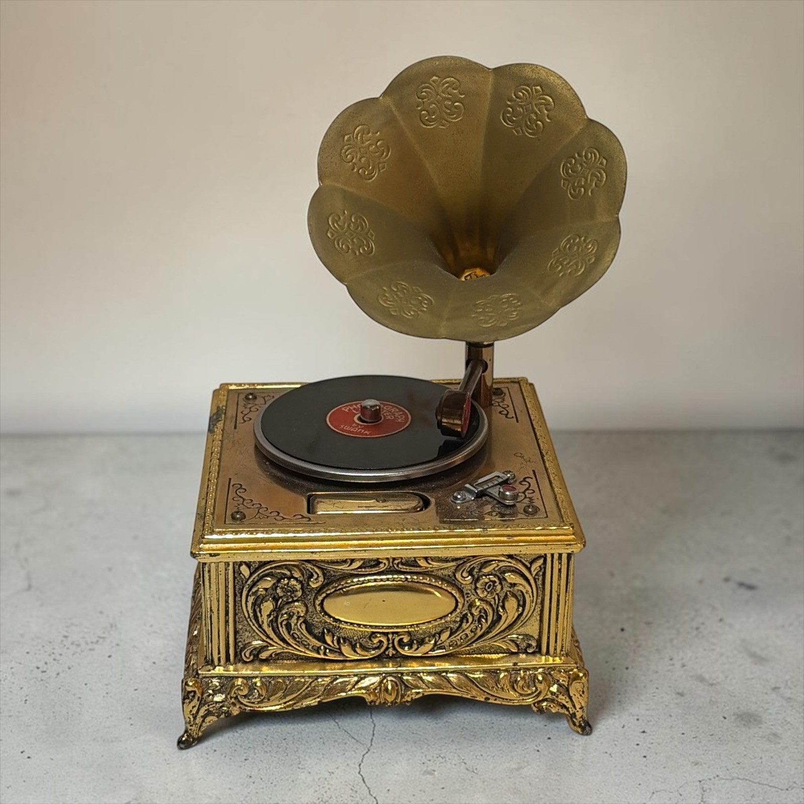 Vintage SWANK PHONOGRAPH Music Box & Lighter Works 