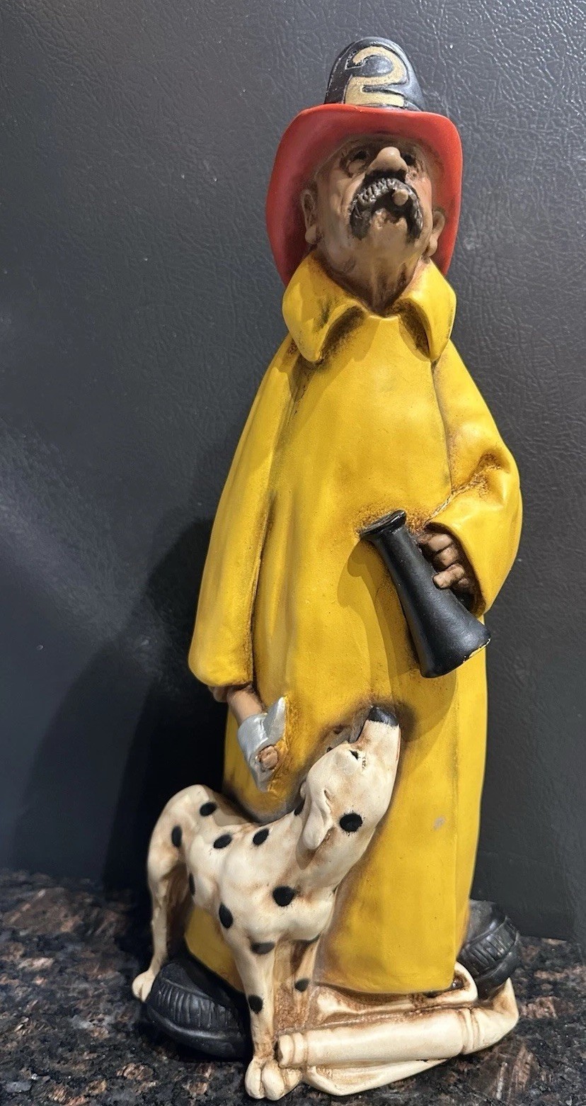 Vintage 1981 Universal Statuary Corp Fireman Dalmatian Statue Figure 15” Chicago Vintage 1981 Universal Statuary Corp Fireman Dalmatian Statue Figure 15” Chicago