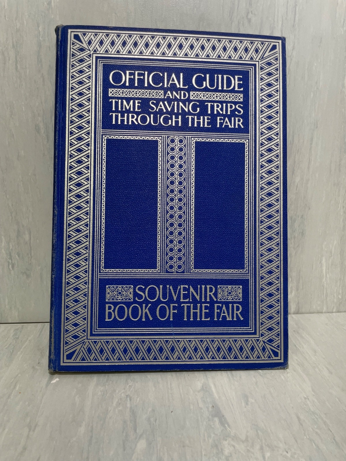 Official Guide & Time Saving Trips Through the 1933 World Fair Chicago RARE Official Guide & Time Saving Trips Through the 1933 World Fair Chicago RARE