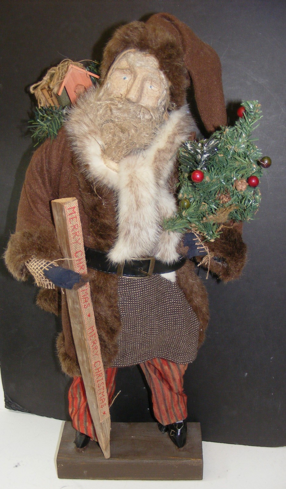 Antique 1940s Primitive Hand Carved Wood SANTA Clause Figure w Tree 24 Antique 1940s Primitive Hand Carved Wood SANTA Clause Figure w Tree 24