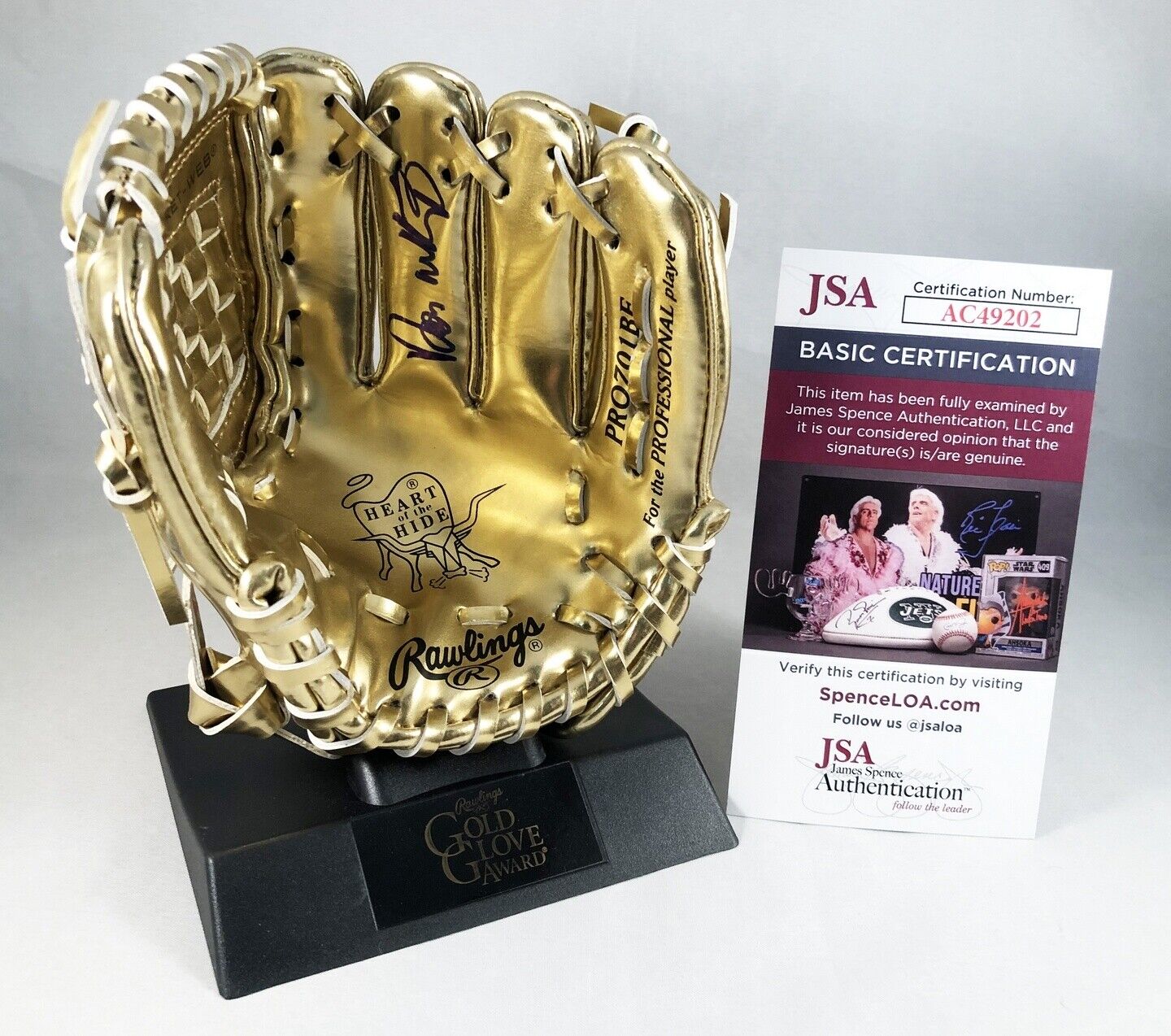 New York Yankees Don Mattingly Signed Gold Glove Trophy JSA 1 COA