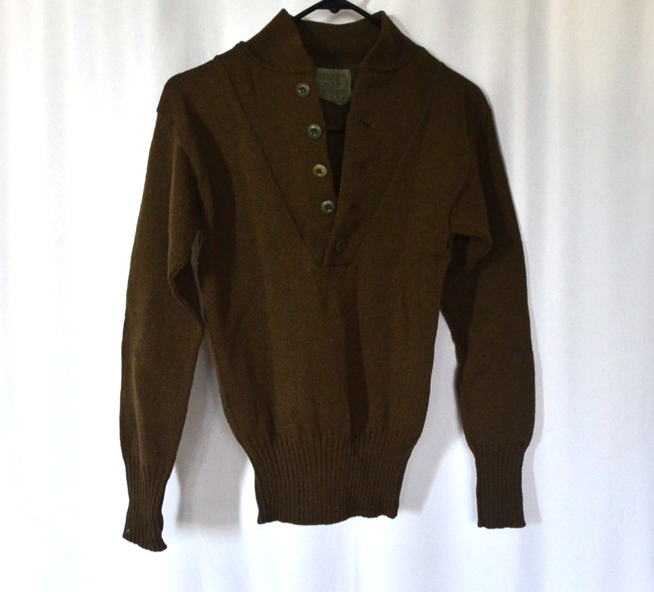 Vintage Military 100% Wool Army Jeep Sweater 5 Button Warm Winter -Small (34-36) Vintage Military 100% Wool Army Jeep Sweater 5 Button Warm Winter -Small (34-36)