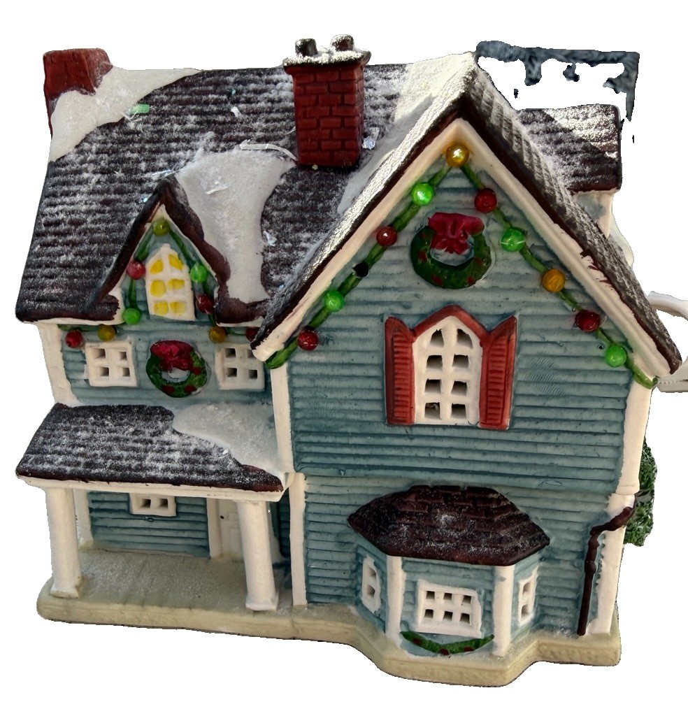 1994 Lemax Dickensvale Christmas Village Lighted Blue House No Box