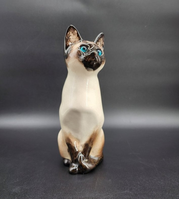 Vintage Winstanley Ceramic Siamese Cat Saks Fifth Avenue Glass eyes England 9