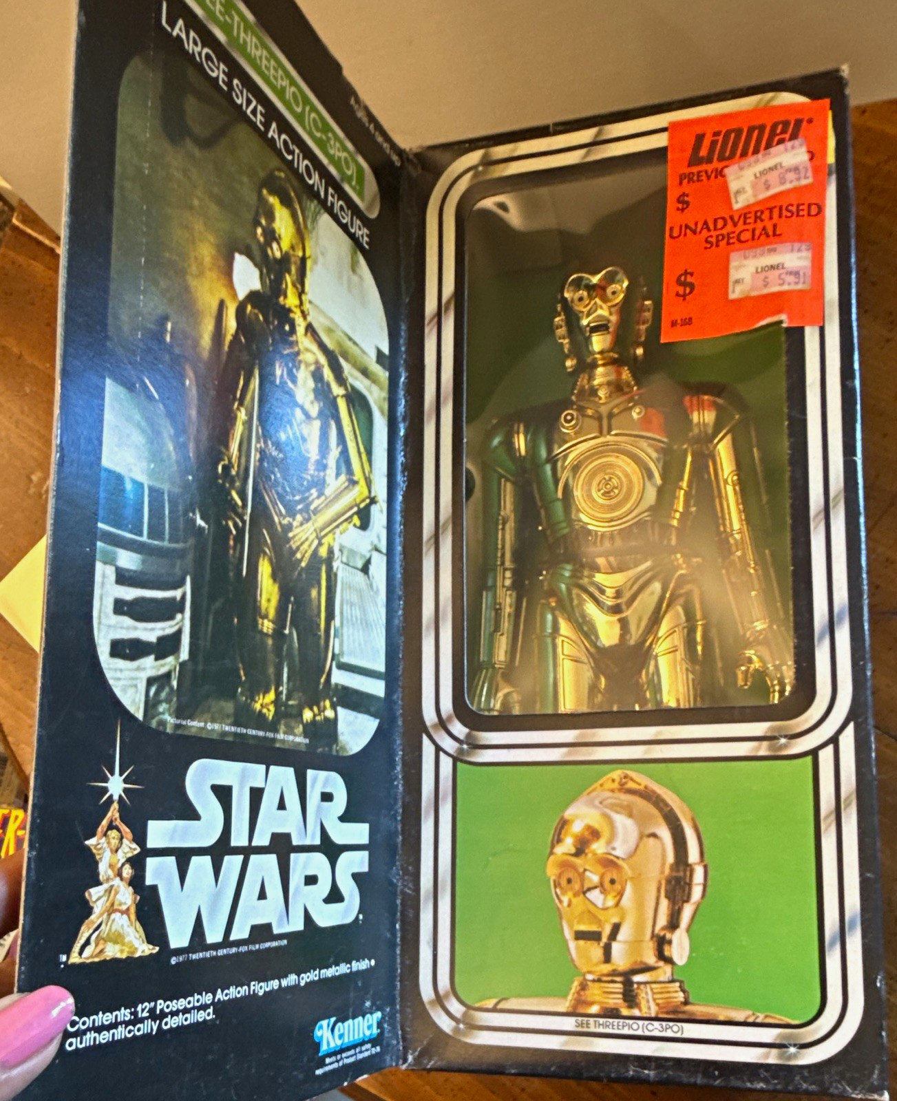 Kenner Star Wars See-Threepio (C-3PO) Large Size Figure No. 38620 Boxed Kenner Star Wars See-Threepio (C-3PO) Large Size Figure No. 38620 Boxed