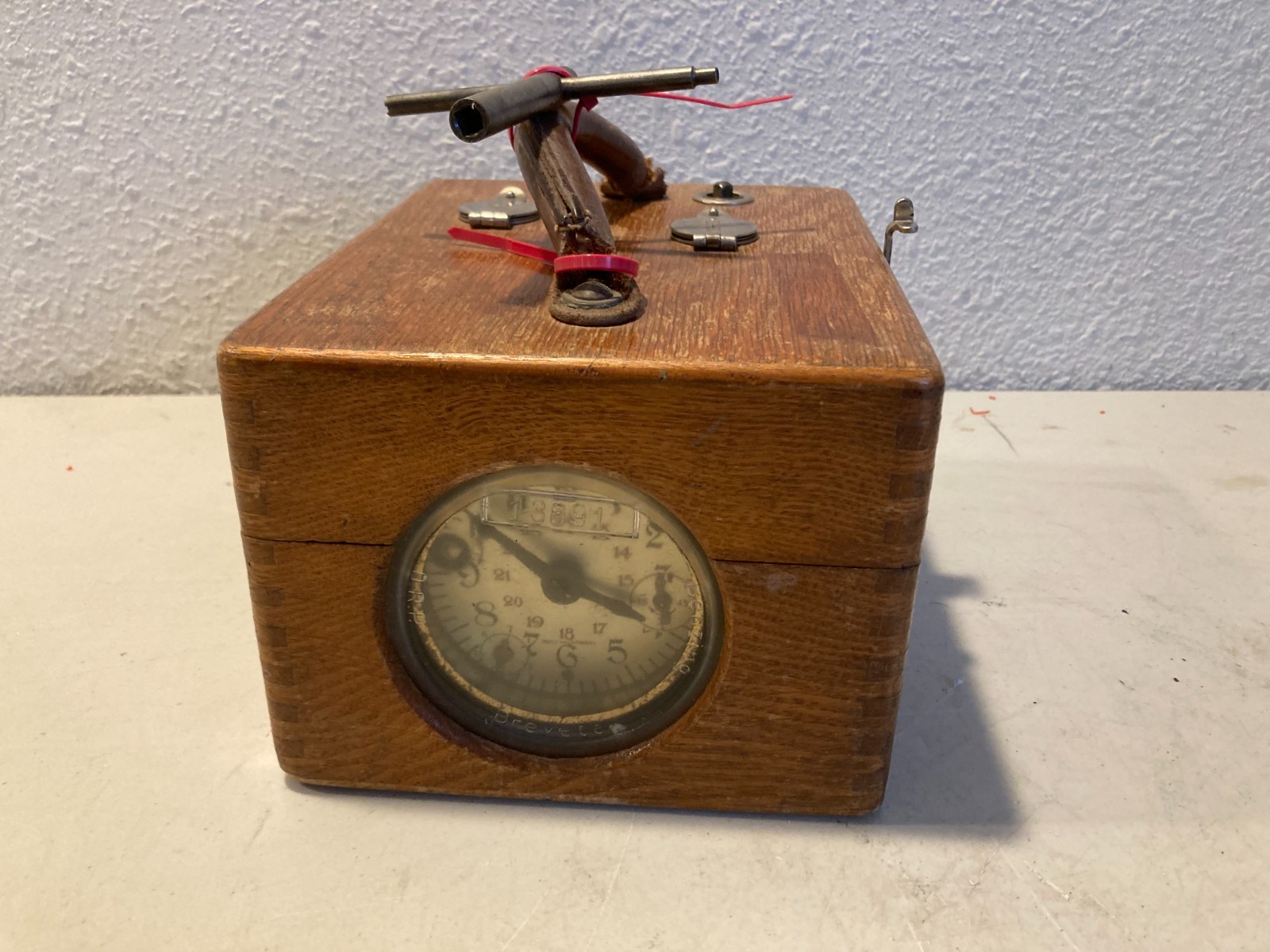 Antique 1920s 30s GERMAN BENZING Original Brevete PIGEON Timer Clock Wooden Box Antique 1920s 30s GERMAN BENZING Original Brevete PIGEON Timer Clock Wooden Box