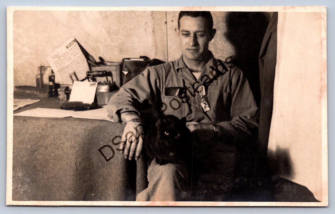 K57/ Interesting RPPC Postcard c1910 Man with Pet Black Cat on Lap 345 K57/ Interesting RPPC Postcard c1910 Man with Pet Black Cat on Lap 345
