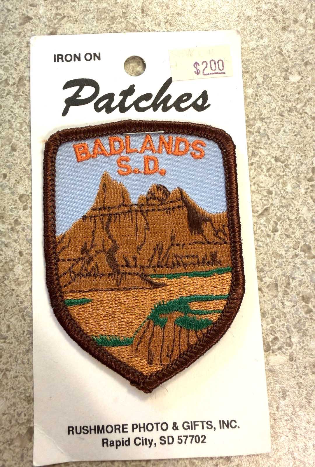 Badlands South Dakota Patch Vintage iron on Brown Mountain NEW PATCHES USA 3 x 2