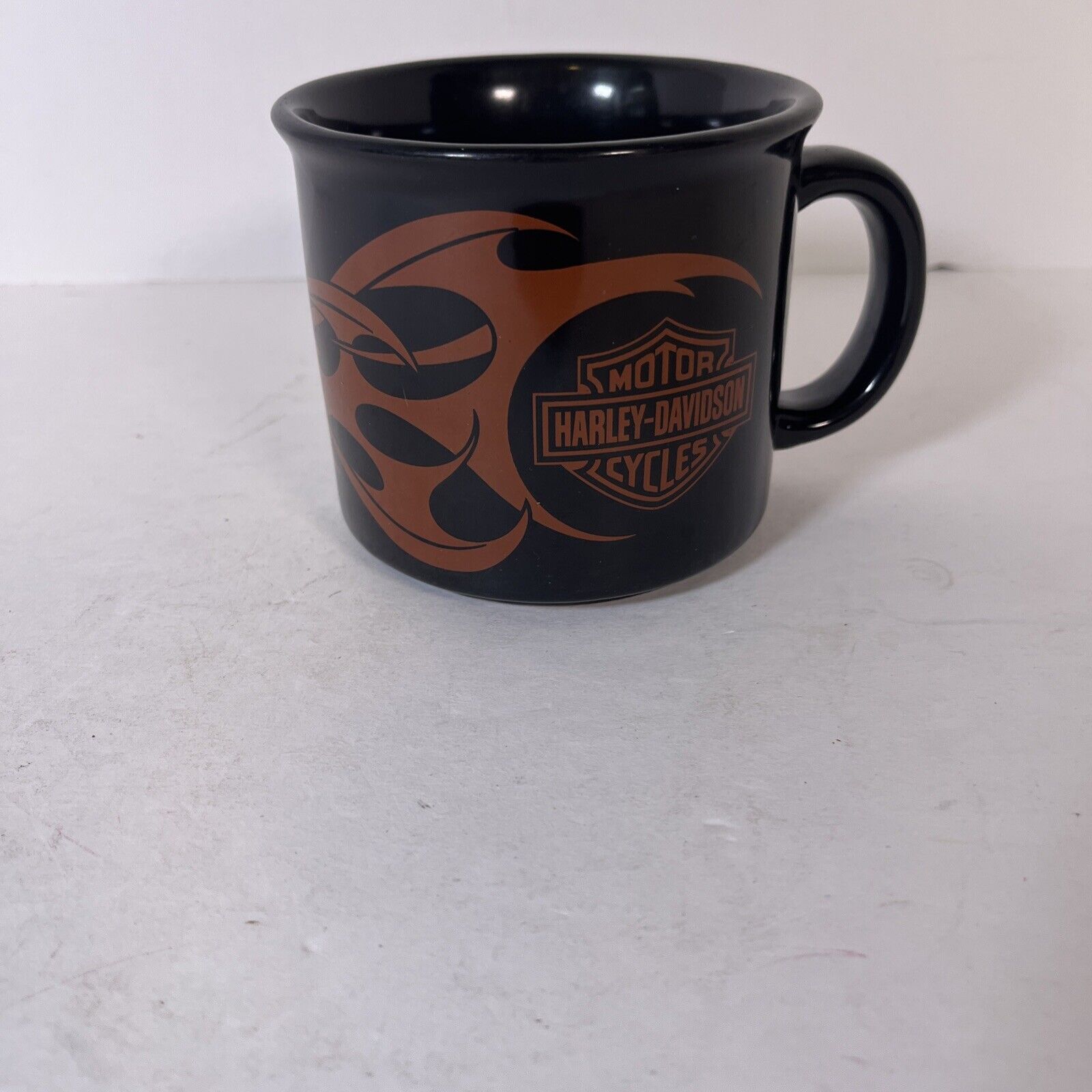 Harley Davisdon Motorcycles Coffee Tea Mug Black And Orange Tribal Flames 2004