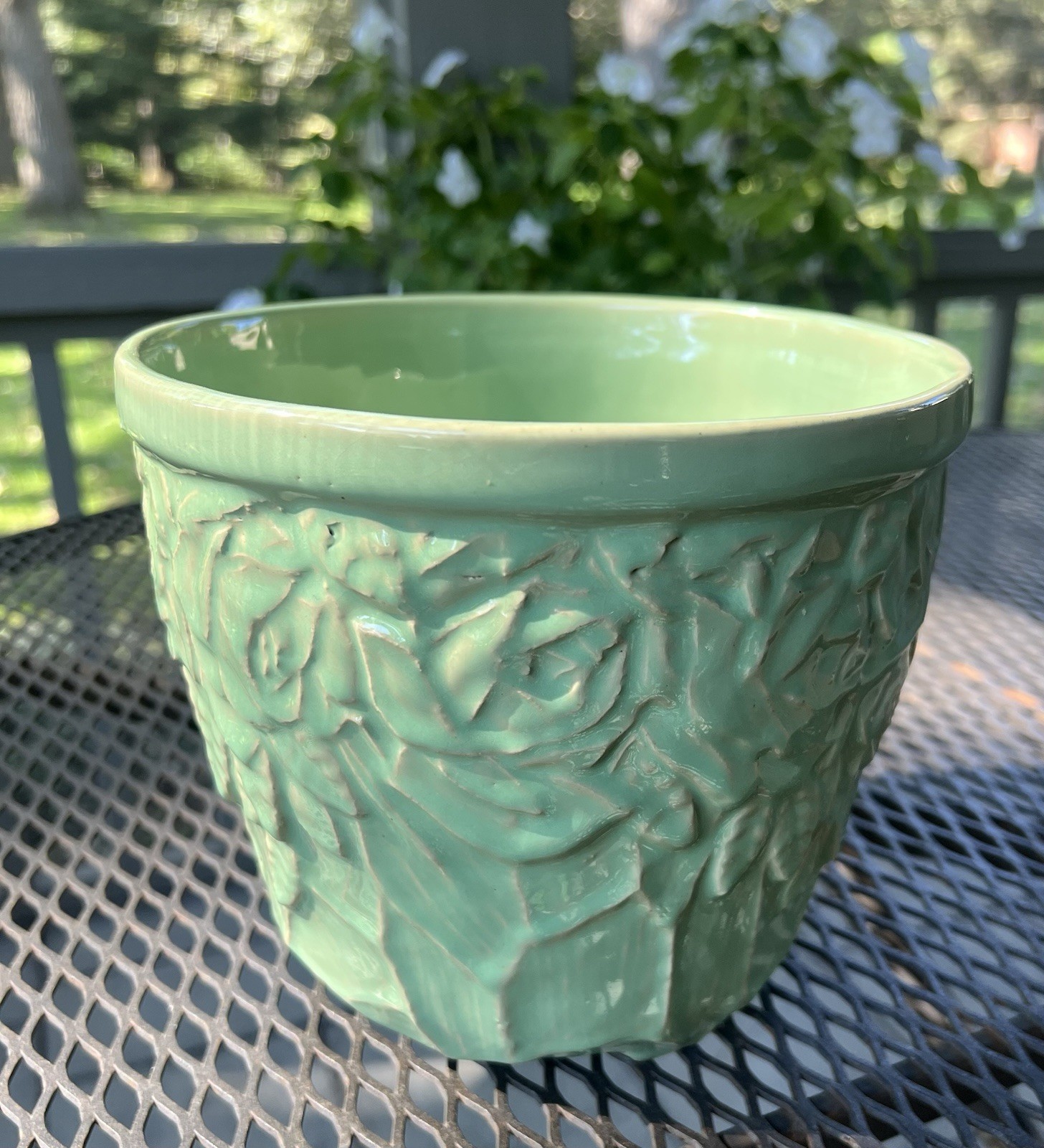 McCoy Vtg Rose & Leaves Jardinière /Planter Seafoam Green 7.5” Mid Century NICE McCoy Vtg Rose & Leaves Jardinière /Planter Seafoam Green 7.5” Mid Century NICE