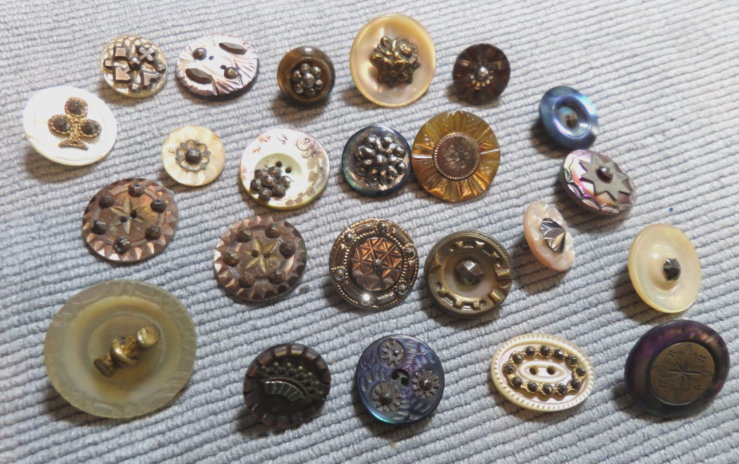 23 Vintage Antique MOP Mother of Pearl Metal & Cut Steel Buttons 23 Vintage Antique MOP Mother of Pearl Metal & Cut Steel Buttons