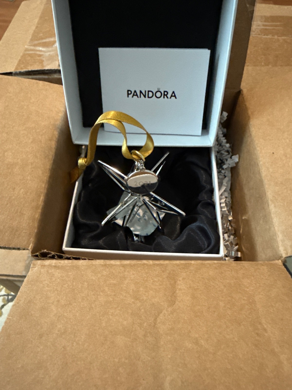 6 Pandora 2021 Star Christmas Ornaments Limited Edition 3D Silver Toned With Box 6 Pandora 2021 Star Christmas Ornaments Limited Edition 3D Silver Toned With Box