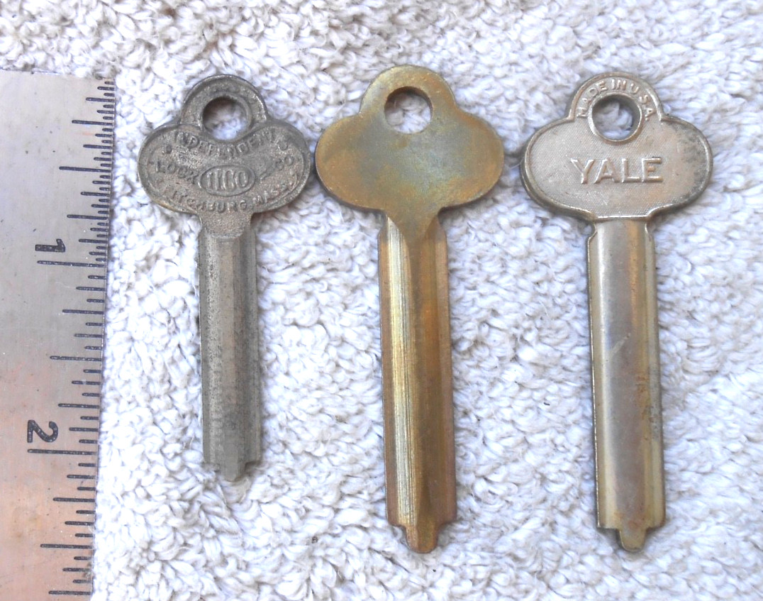 3 Vintage   padlock  Key Blanks ILCO, YALE...
