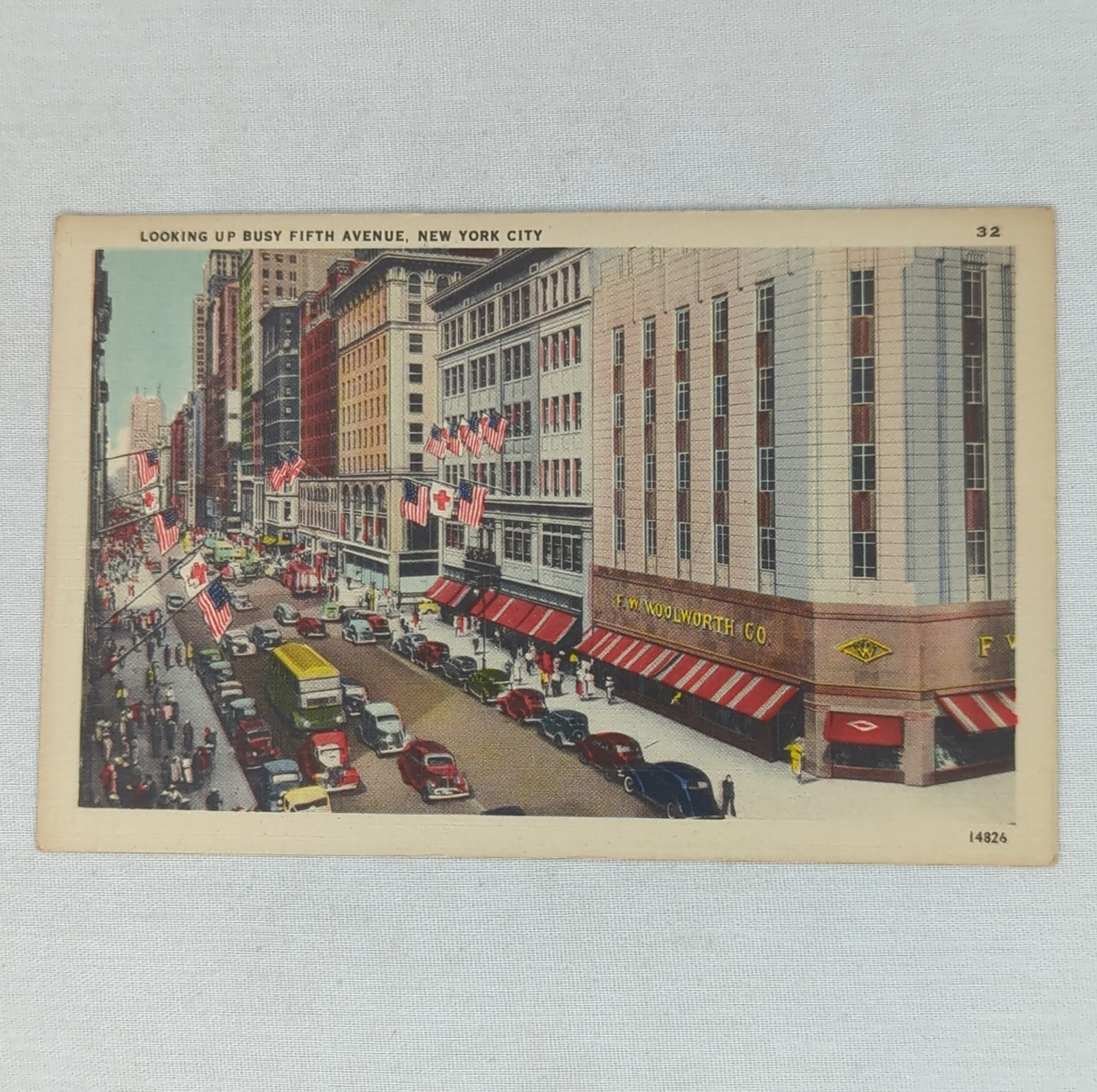 Vintage Linen Postcard Looking Up Busy Fifth Avenue Ney York City Unposted Vintage Linen Postcard Looking Up Busy Fifth Avenue Ney York City Unposted
