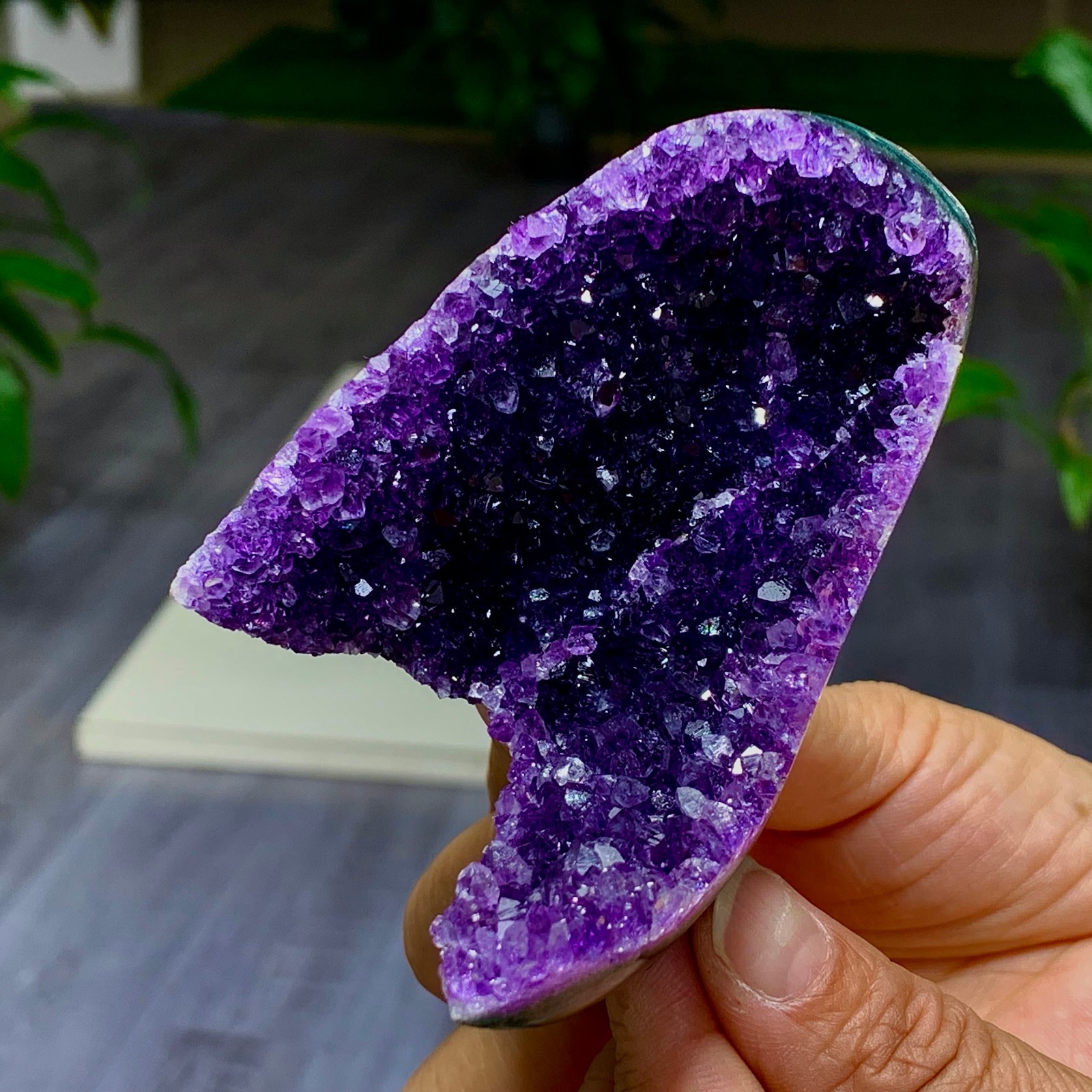 229G Natural Amethyst geode Agate quartz cluster crystal specimen Healing 229G Natural Amethyst geode Agate quartz cluster crystal specimen Healing