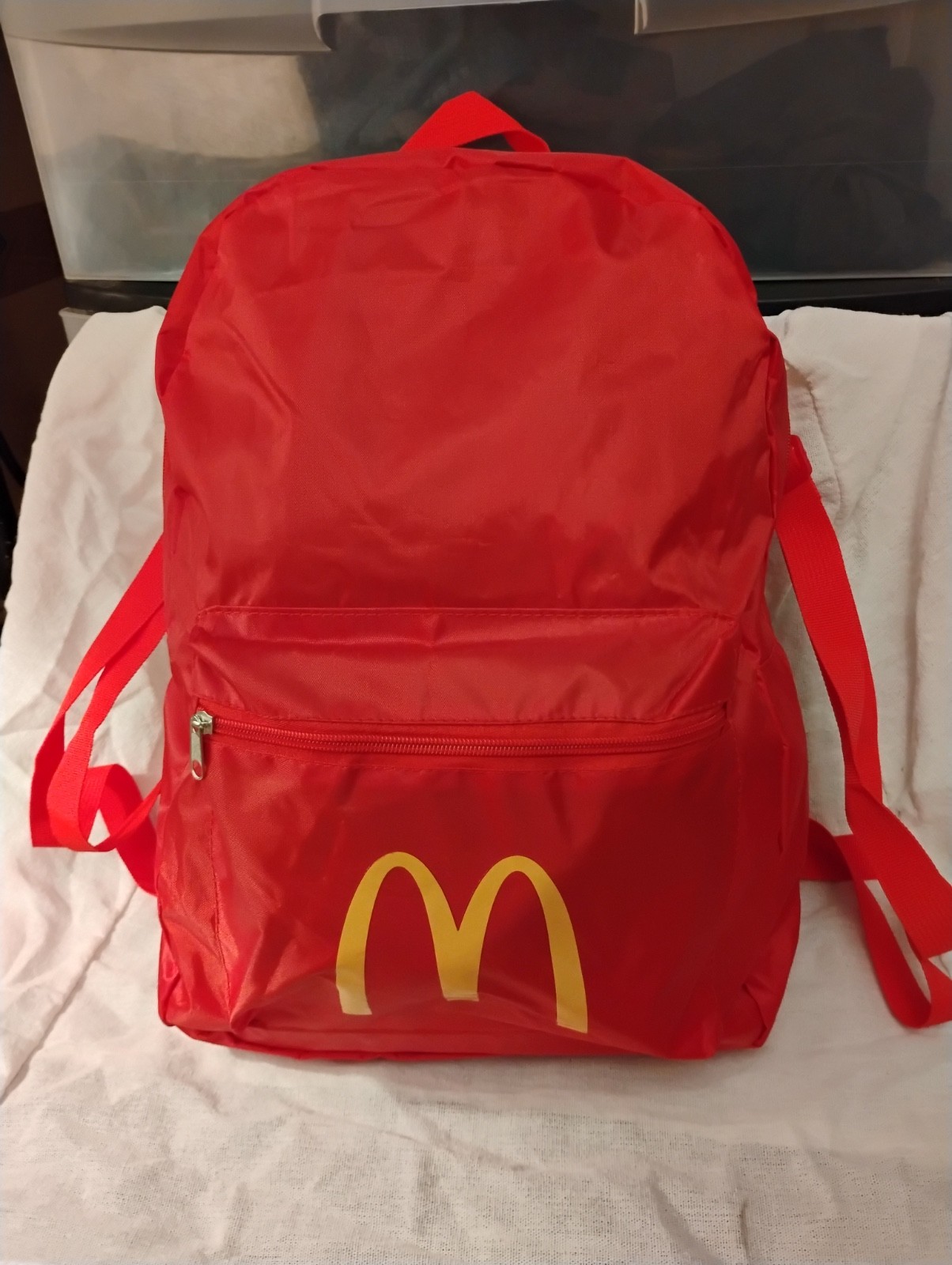 McDonald’s Red Lightweight Backpack, New Unused Crew Member Exclusive McDonald’s Red Lightweight Backpack, New Unused Crew Member Exclusive