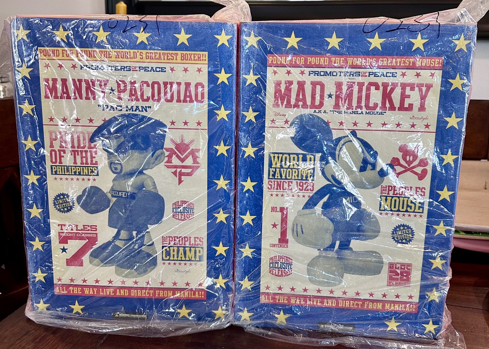 MINDstyle Bloc28 SDCC Mad Mickey × Manny Pacquiao Vinyl Figure Set with Bag MINDstyle Bloc28 SDCC Mad Mickey × Manny Pacquiao Vinyl Figure Set with Bag