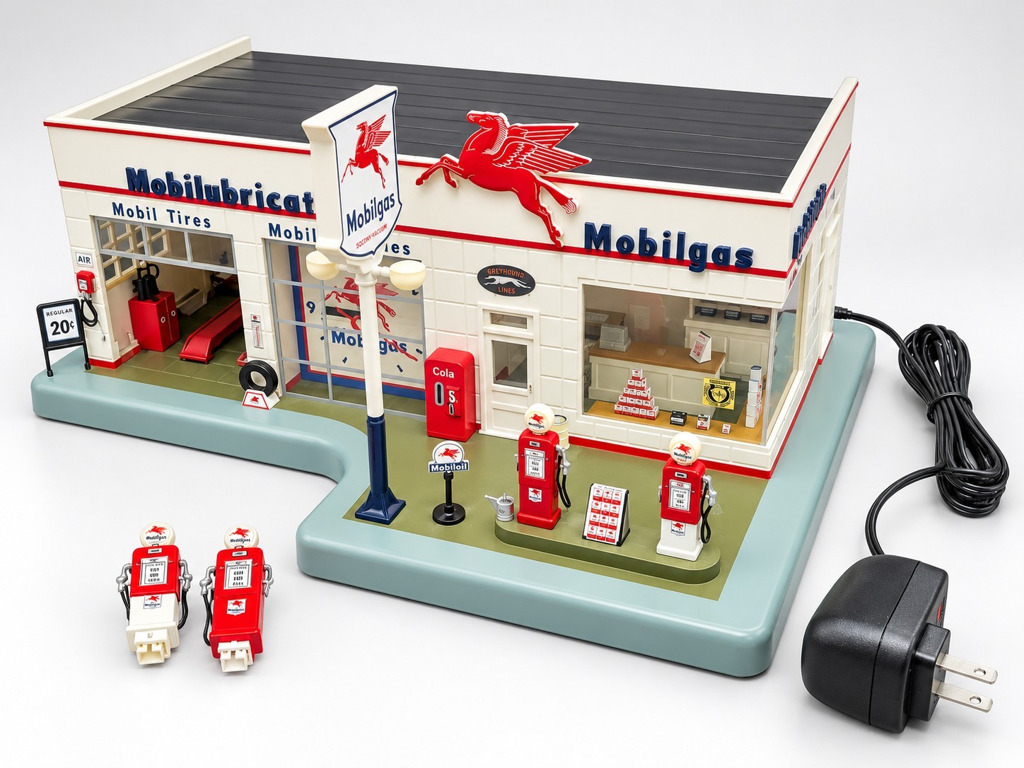 Danbury Mint 1950's Mobil Gas Lighted Garage Service Station w/ Clock Danbury Mint 1950's Mobil Gas Lighted Garage Service Station w/ Clock