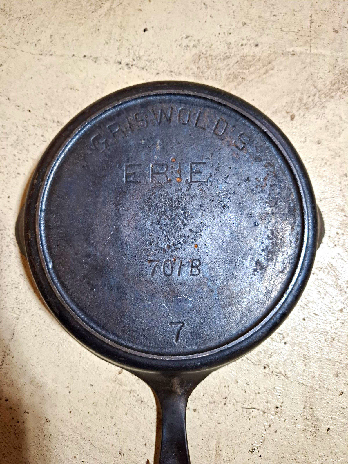 Rare Vintage Griswold No 7 Cast Iron Skillet 701B GRISWOLDS ERIE, 1907-1909 Rare Vintage Griswold No 7 Cast Iron Skillet 701B GRISWOLDS ERIE, 1907-1909