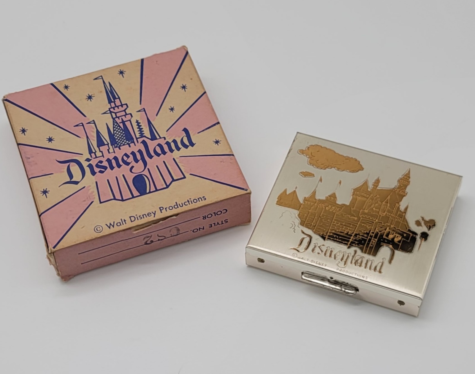 Vintage 1950’s Disneyland Souvenir Compact Cinderella Castle Mirror Original Box Vintage 1950’s Disneyland Souvenir Compact Cinderella Castle Mirror Original Box