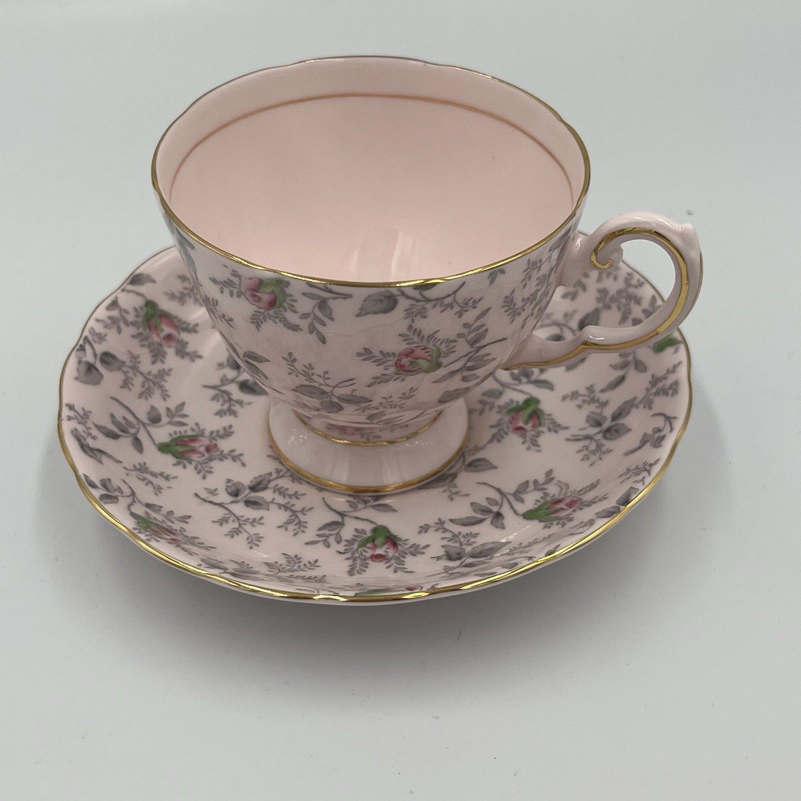 Vintage Tuscan Bone Chine Pink and Gold ‘Flora’ Tea Cup & Saucer Dainty EUC Vintage Tuscan Bone Chine Pink and Gold ‘Flora’ Tea Cup & Saucer Dainty EUC