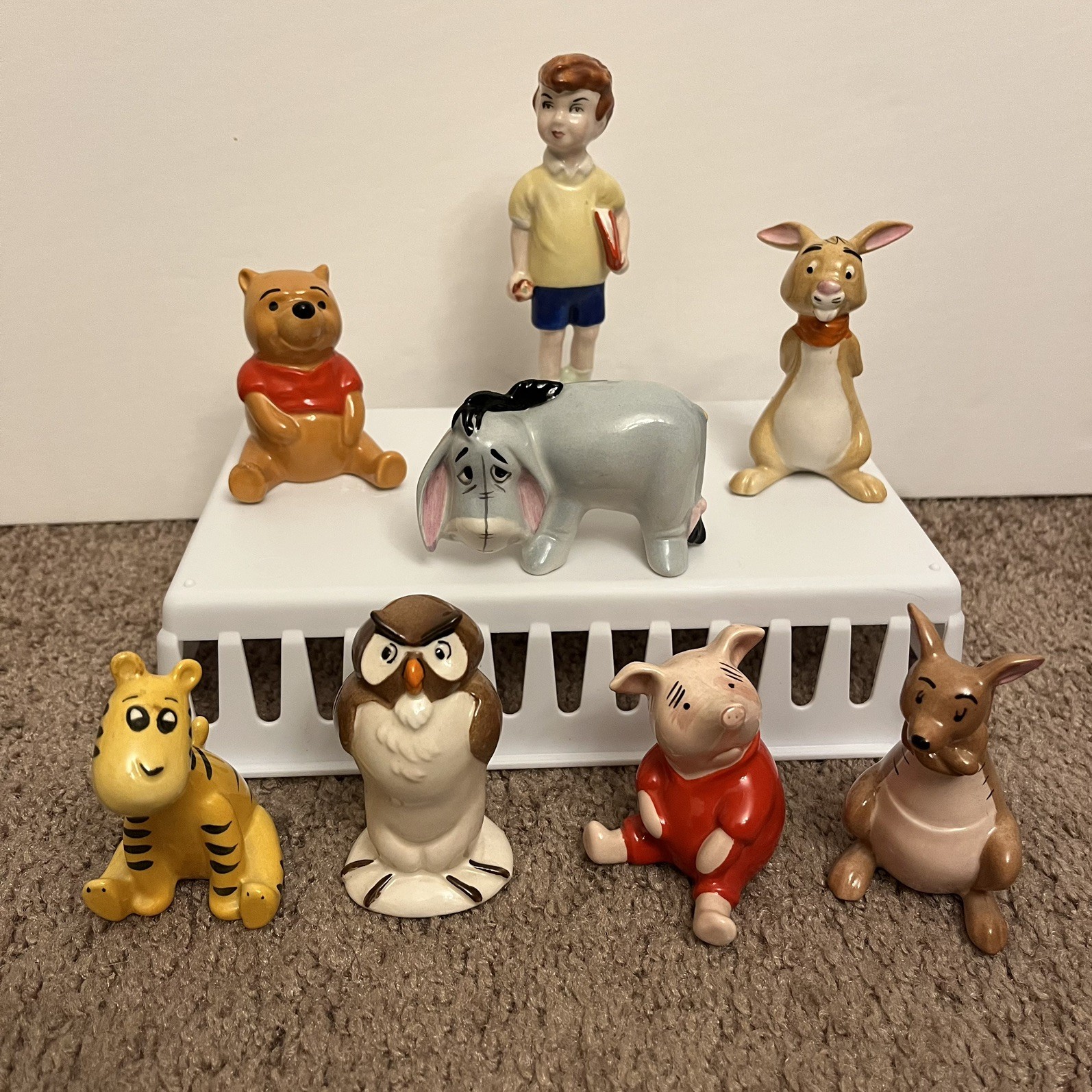 Vintage Beswick Walt Disney Winnie The Pooh Figurines Complete Set of 8 Ceramic Vintage Beswick Walt Disney Winnie The Pooh Figurines Complete Set of 8 Ceramic