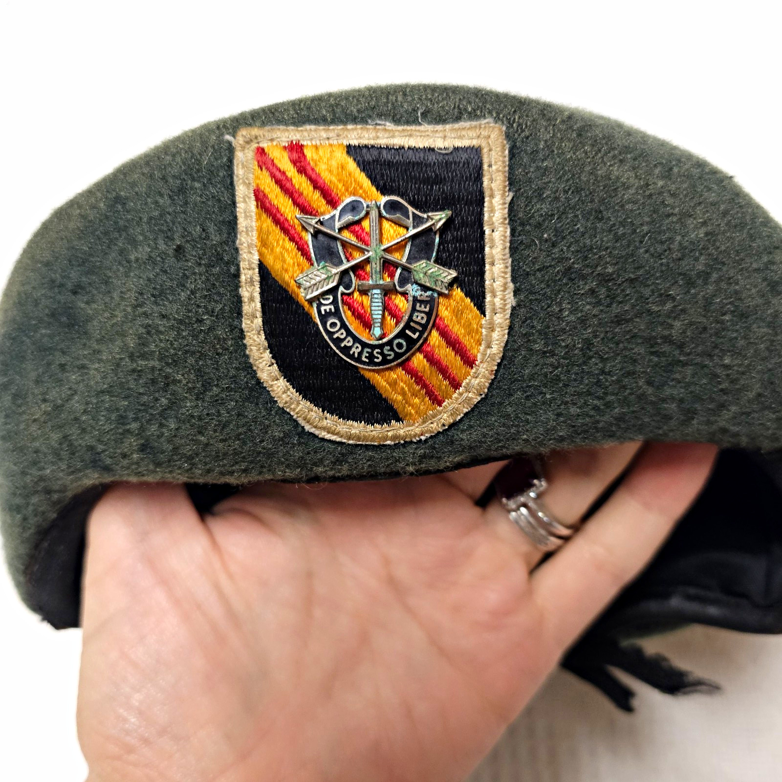 Vintage 1981 US Army Green Beret 5th Special Forces Group Bancroft Size 6-7/8 Vintage 1981 US Army Green Beret 5th Special Forces Group Bancroft Size 6-7/8
