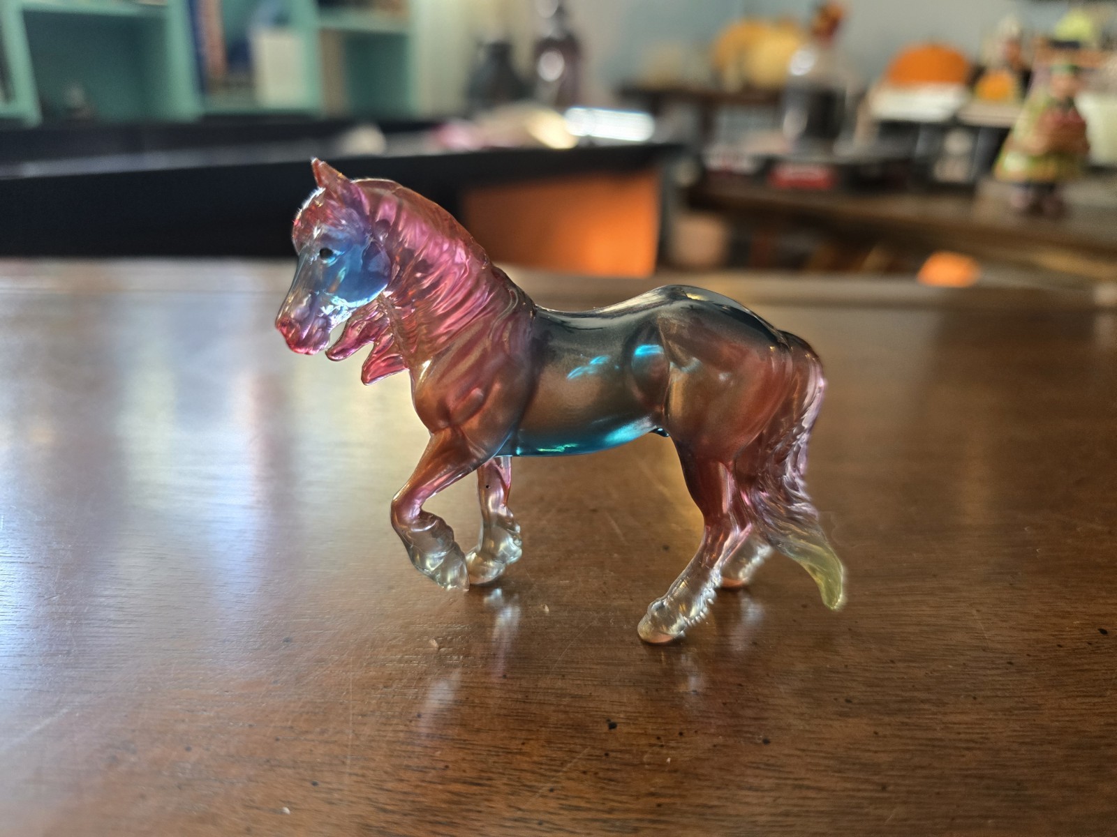 Breyer Stablemate CHROMA 2020 Collectors Club Decorator Clearware Special Run Breyer Stablemate CHROMA 2020 Collectors Club Decorator Clearware Special Run