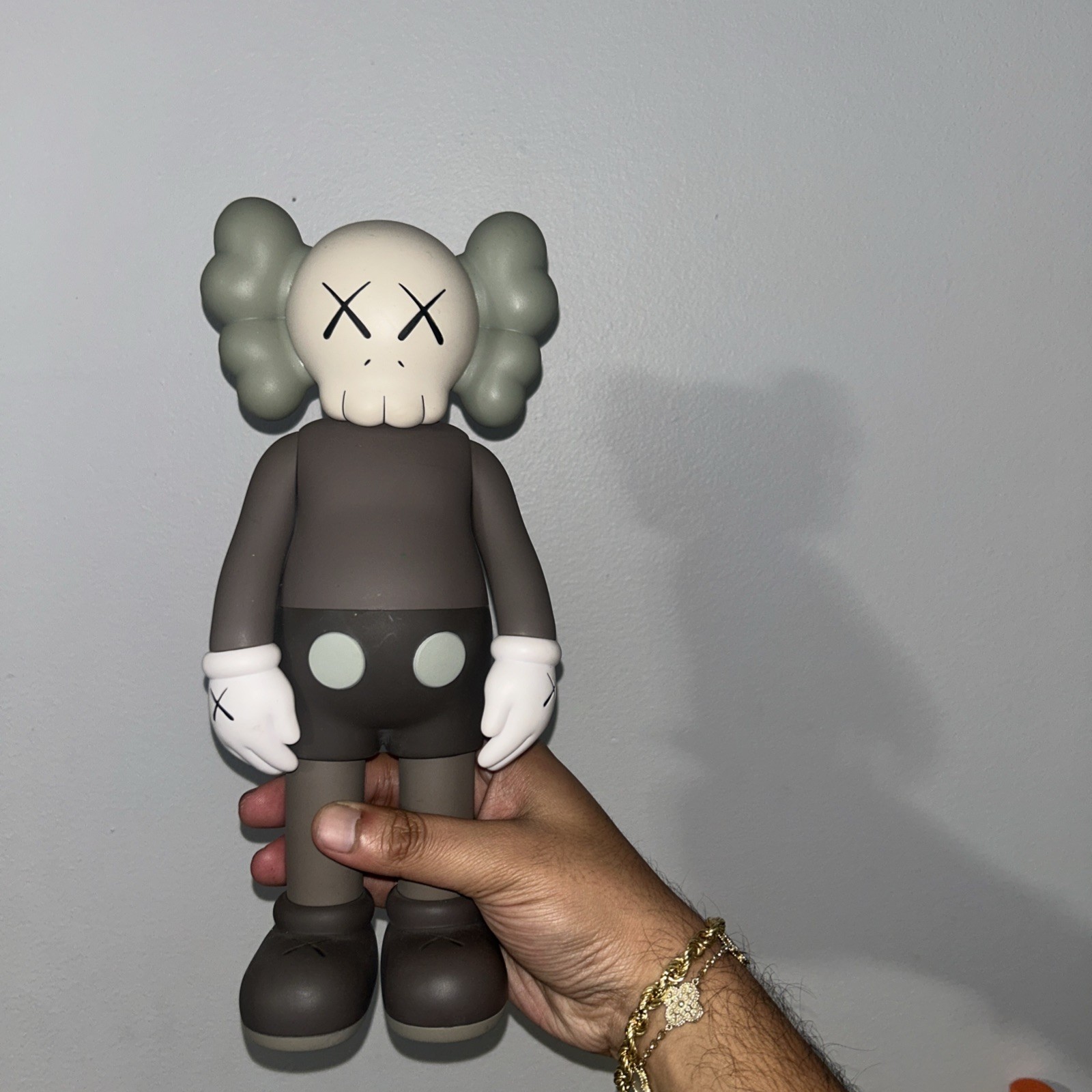 KAWS x Medicom Toy Corp 'Companion (Full-Body)' 2016 Doll Figure 11 KAWS x Medicom Toy Corp 'Companion (Full-Body)' 2016 Doll Figure 11