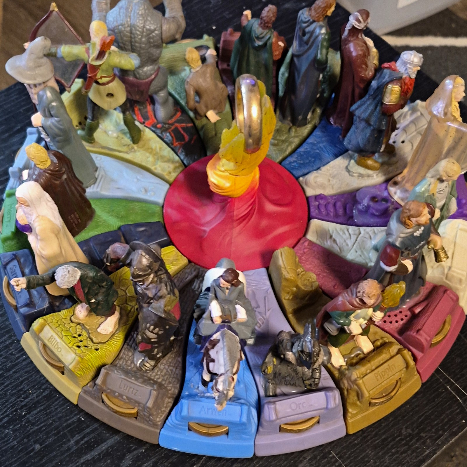 2001 Fisher-Price The Lord of the Rings Ring Quest Figure Base Display Set 2001 Fisher-Price The Lord of the Rings Ring Quest Figure Base Display Set