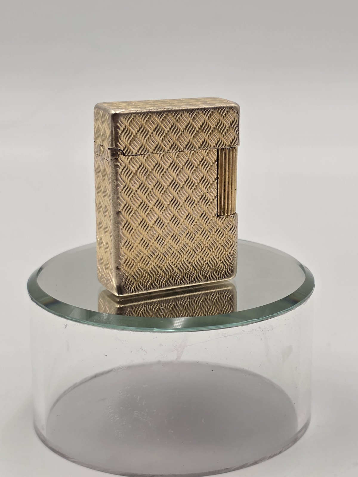 Ultra Rare Vtg S.T. Dupont Hermes Paris 20 Micron Gold Plated Lighter Guilloche Ultra Rare Vtg S.T. Dupont Hermes Paris 20 Micron Gold Plated Lighter Guilloche