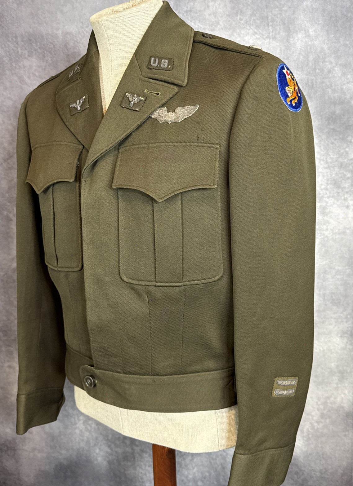 WWII Luxenberg AAF Pilot Bullion Uniform. Named CBI LUXENBERG bullion insignia WWII Luxenberg AAF Pilot Bullion Uniform. Named CBI LUXENBERG bullion insignia