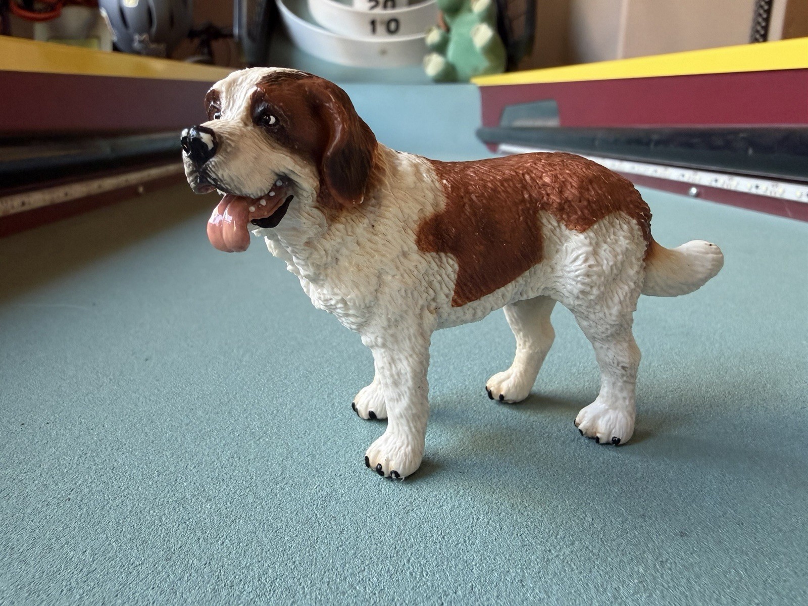 Schleich Adult Male St SAINT BERNARD Figure 2008 Pet Dog 16379 Retired Toy